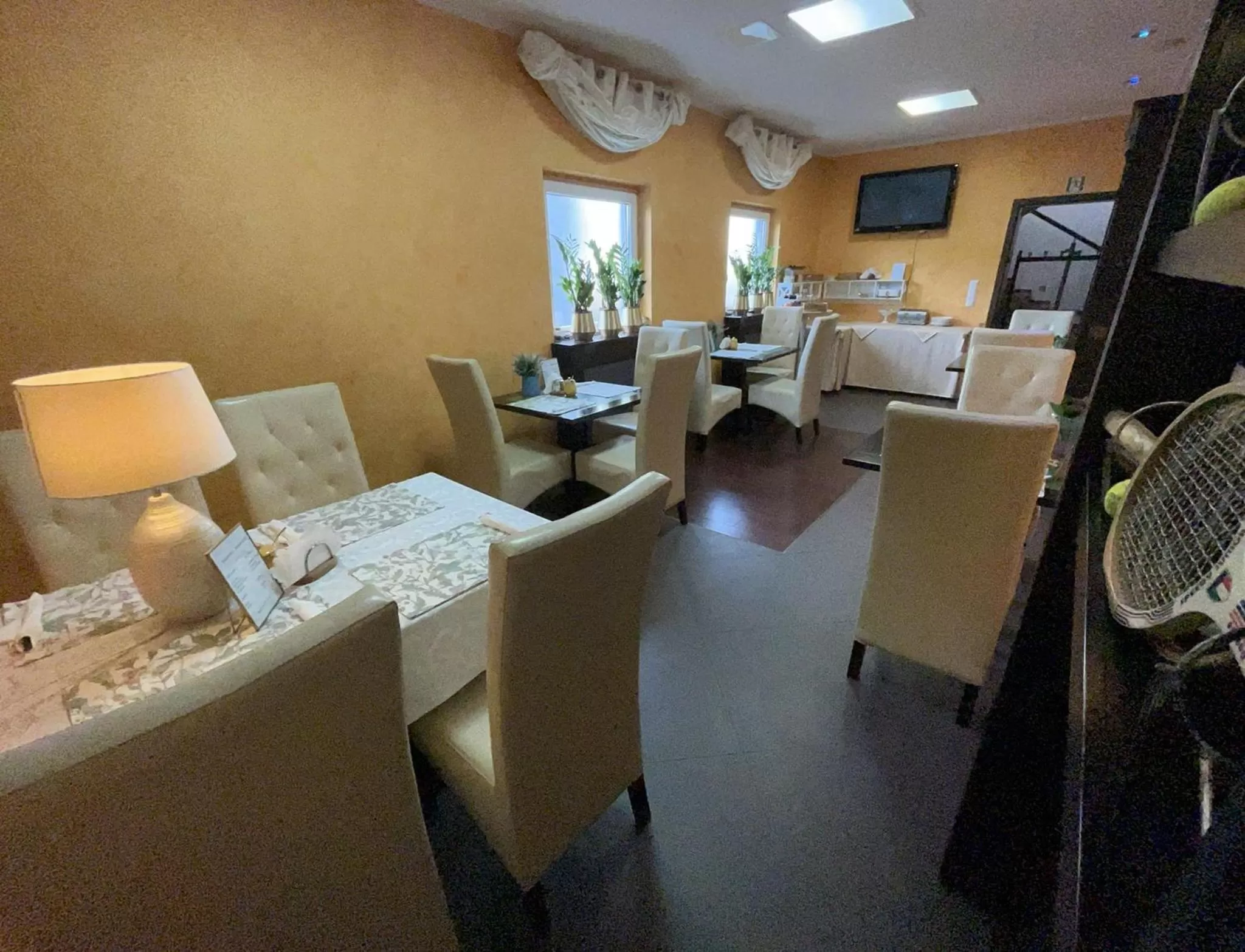 TV and multimedia in Tenis Club