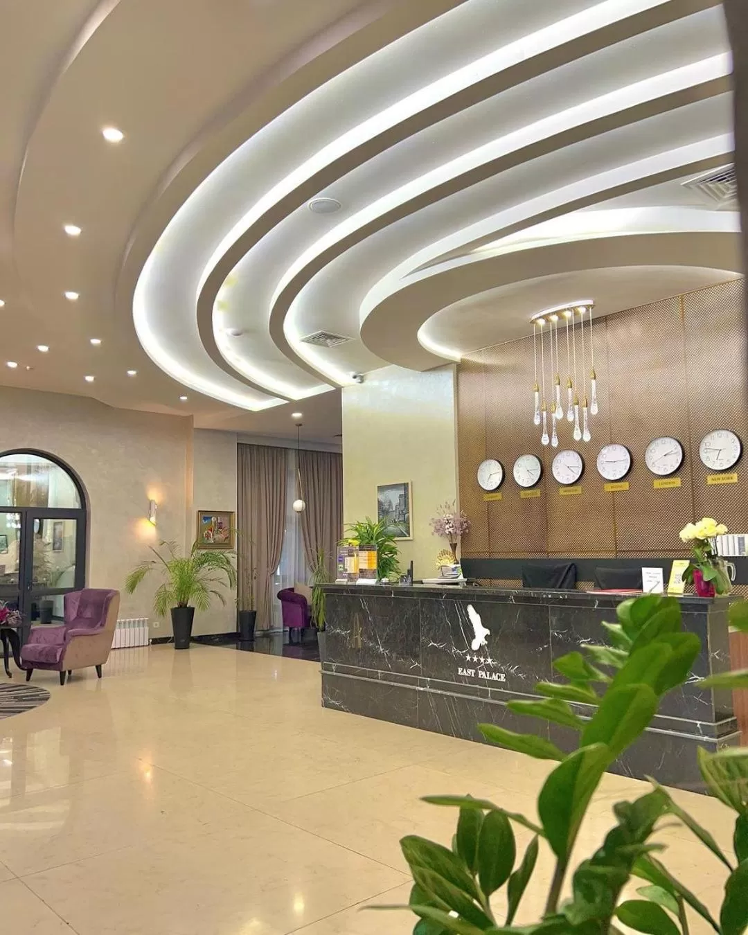 Lobby/Reception in East Palace Hotel