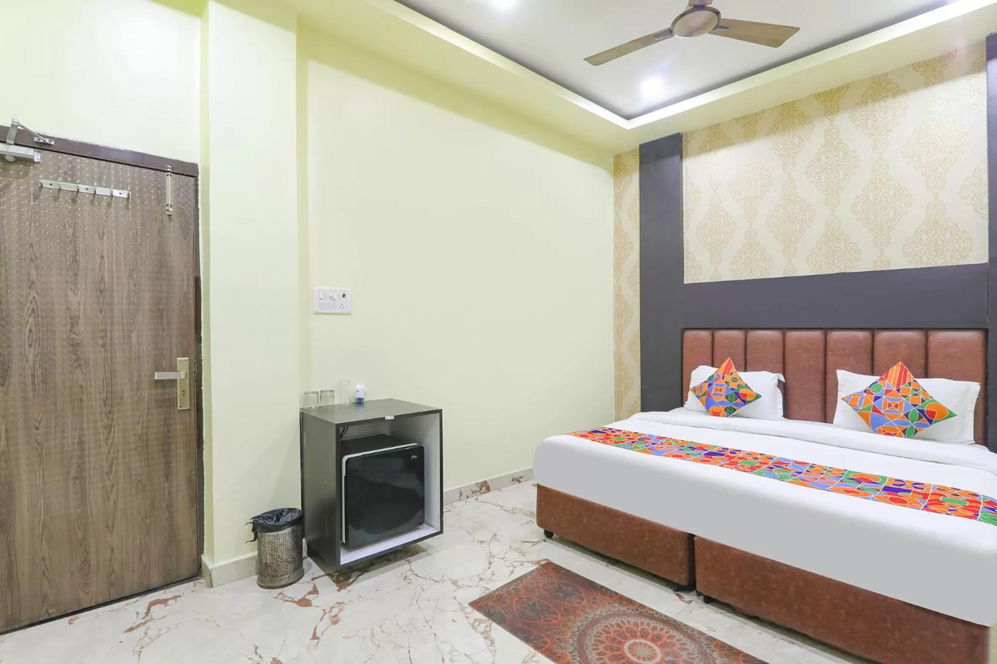 Bed in FabExpress GS Residency