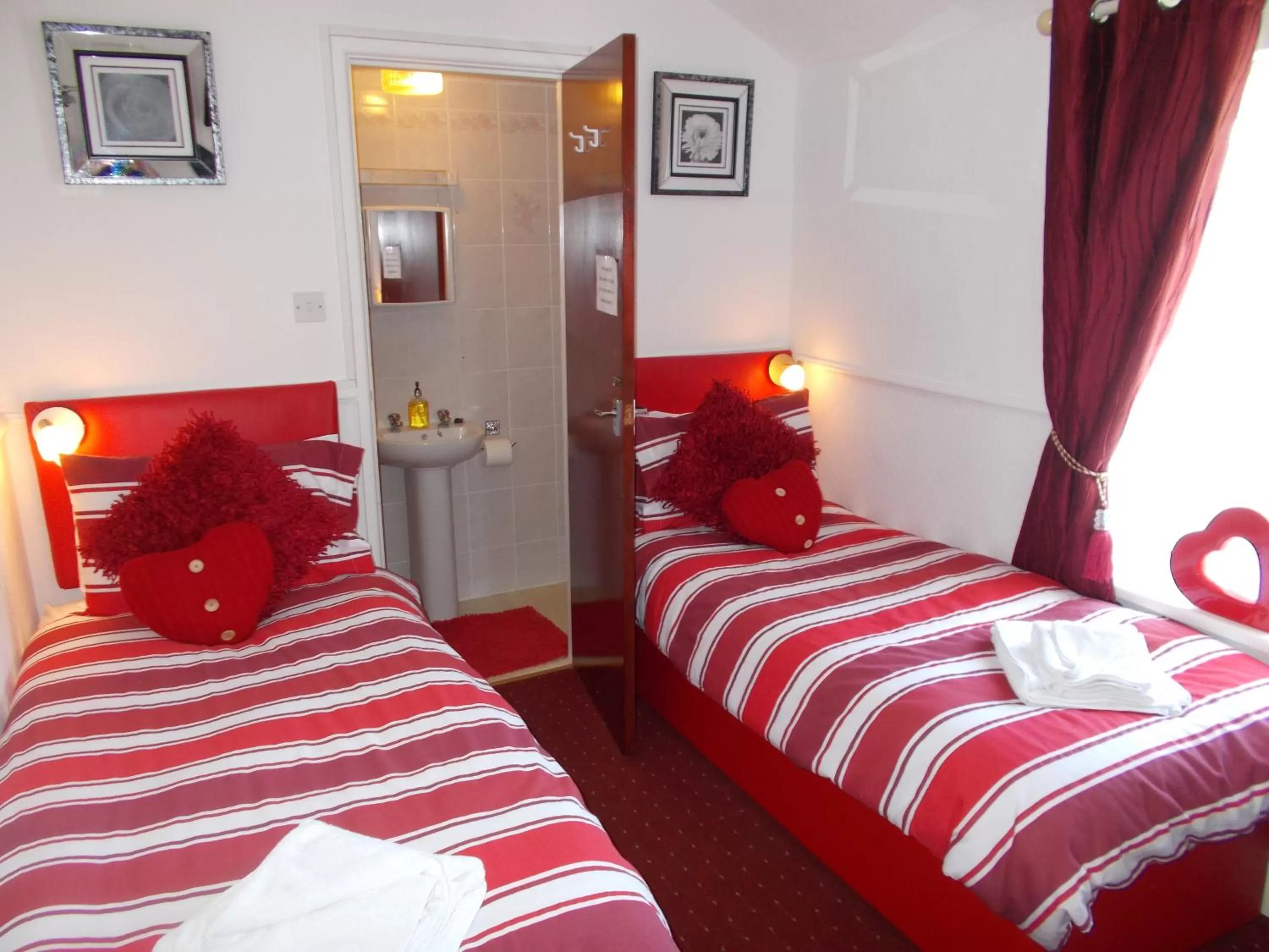 Bed in Delamere Hotel