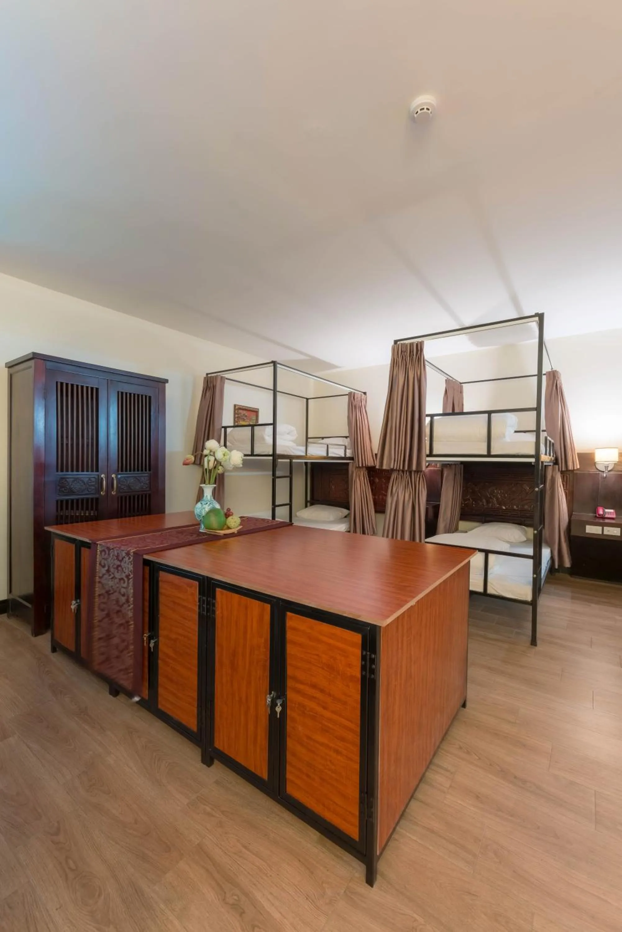 bunk bed in Khách xá Bái Đính