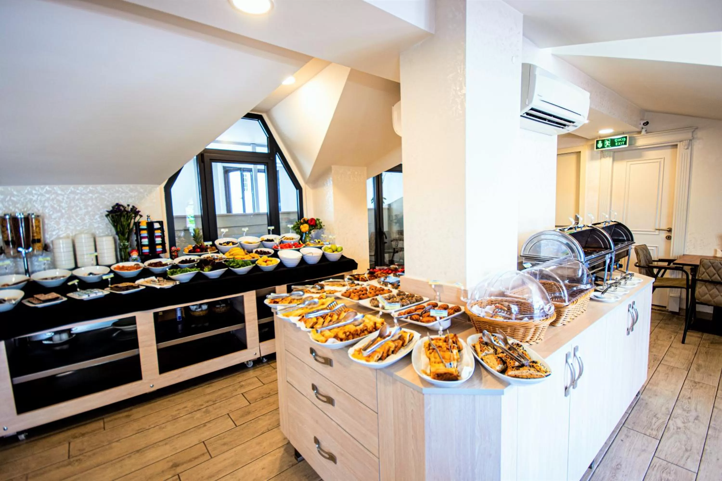 Buffet breakfast in Boss Hotel Sultanahmet