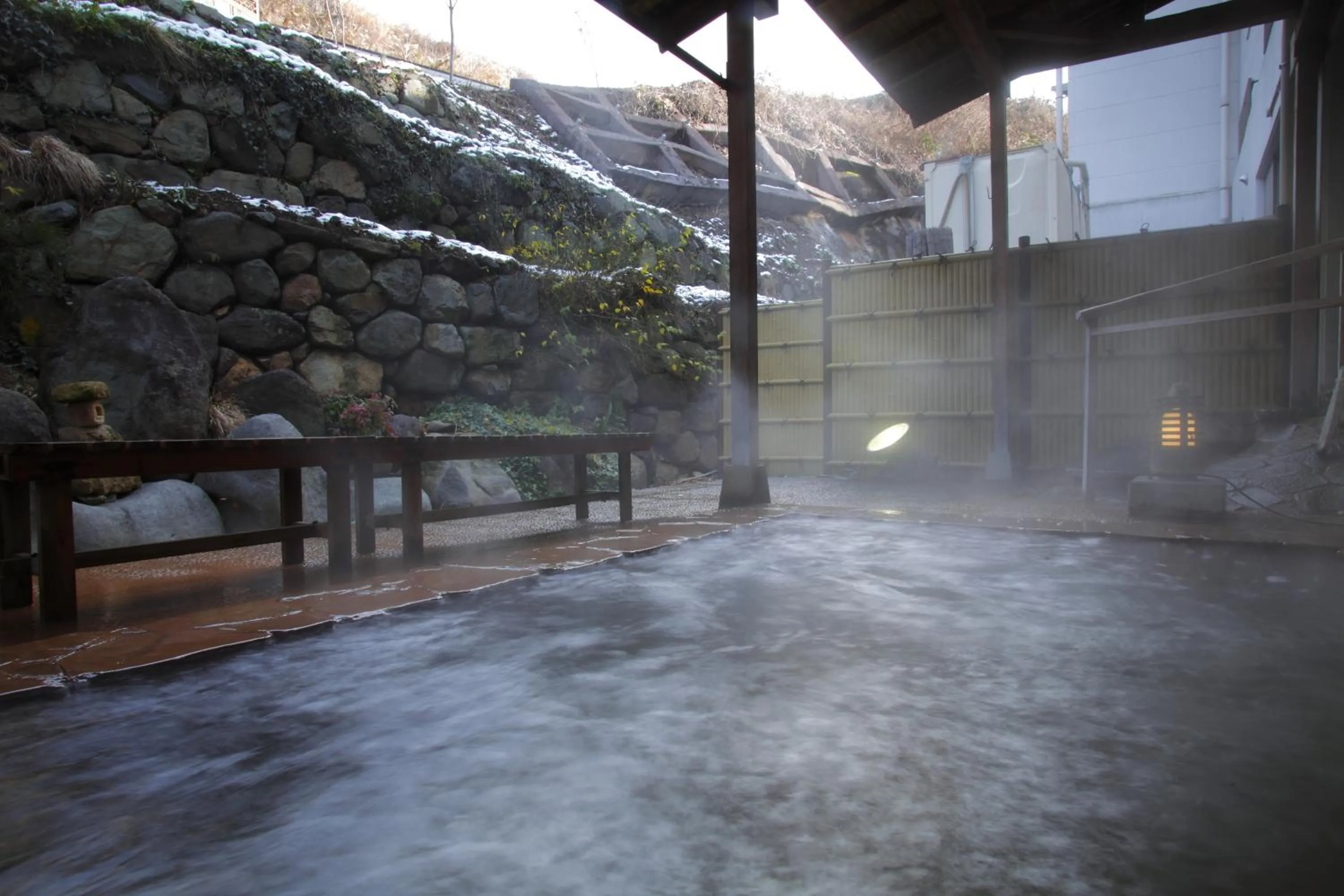 Hot Spring Bath in Sakaeya