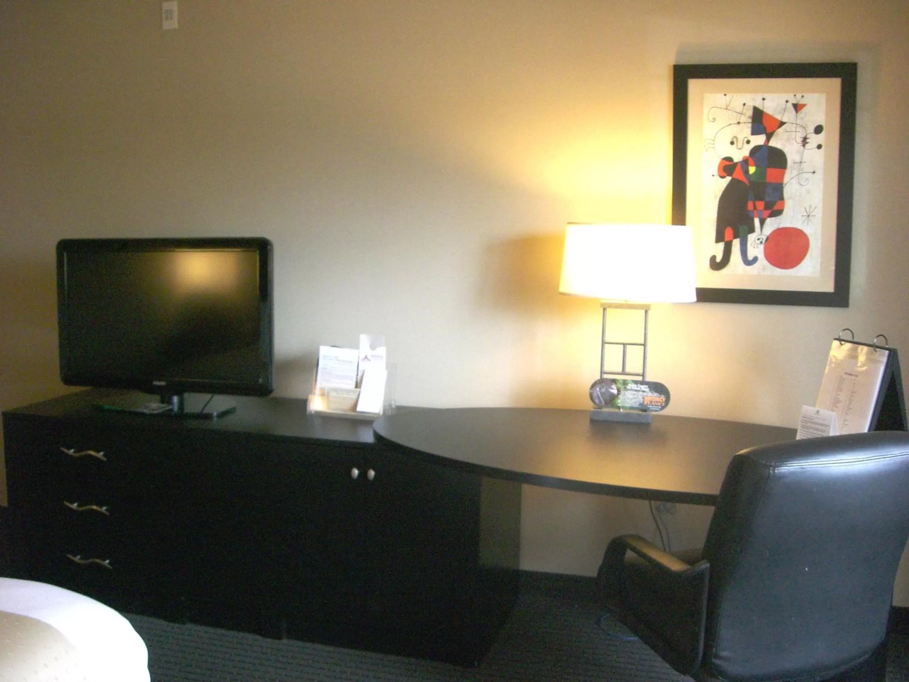Seating area in Holiday Inn St. Paul Northeast - Lake Elmo by IHG