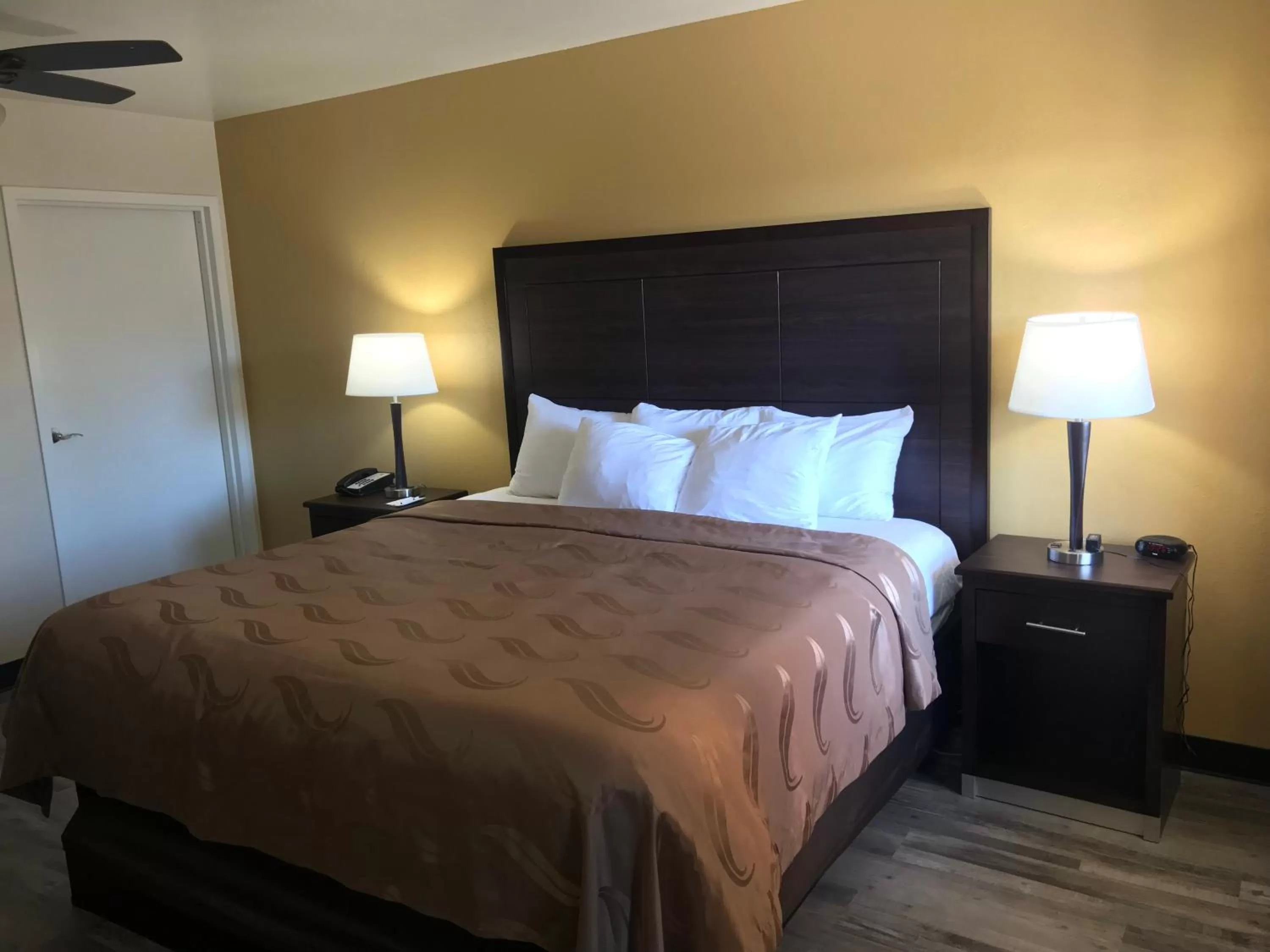Bedroom in Quality Inn & Suites near Downtown Mesa