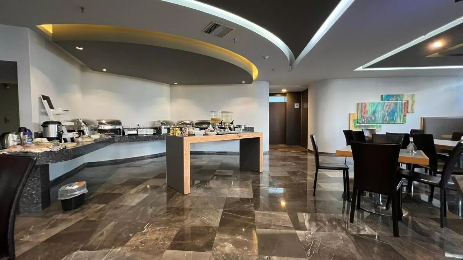 Restaurant/places to eat in Ramada by Wyndham Mexico City Santa Fe