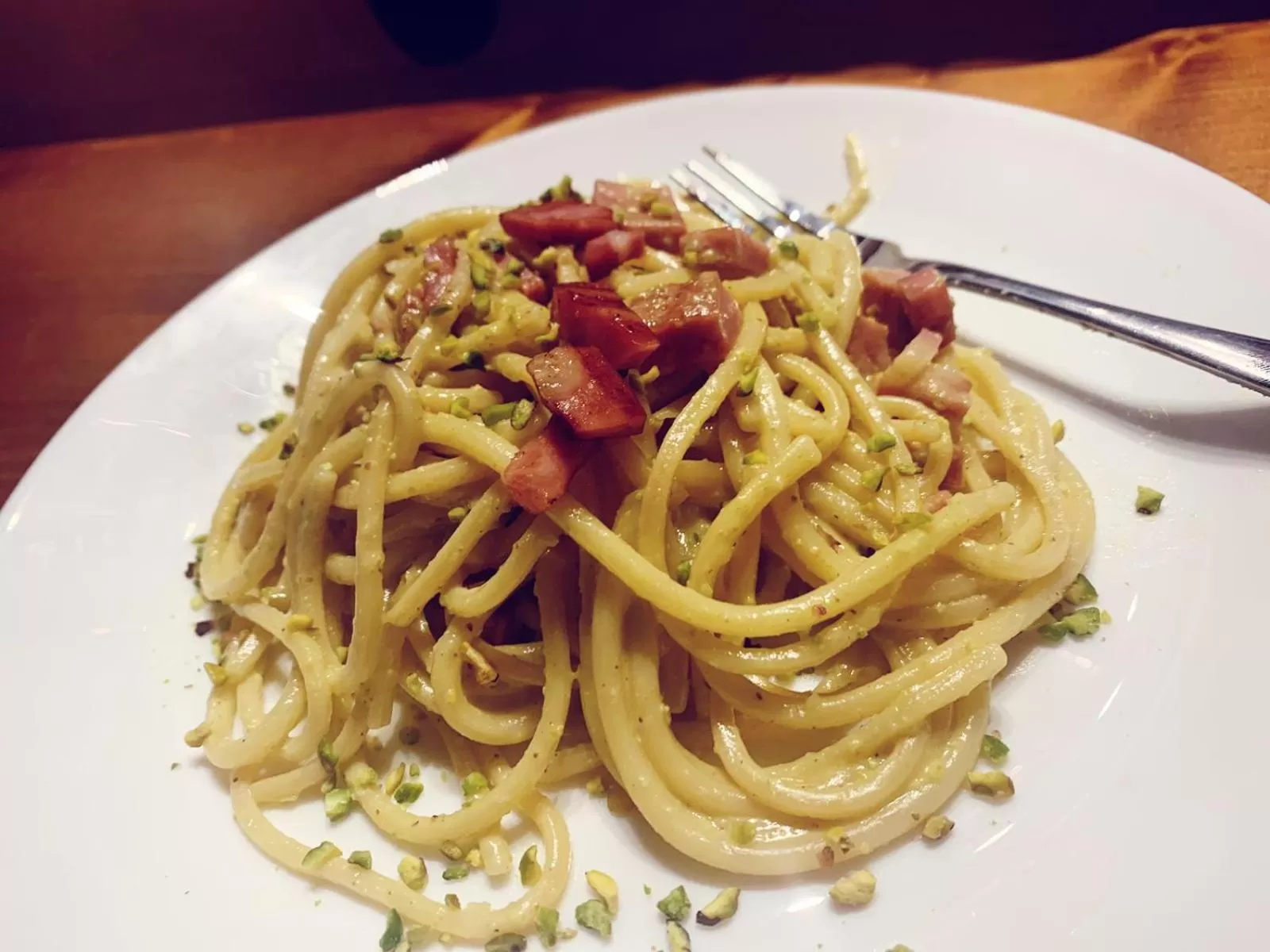 Restaurant/places to eat in Monreal Rooms Salerno