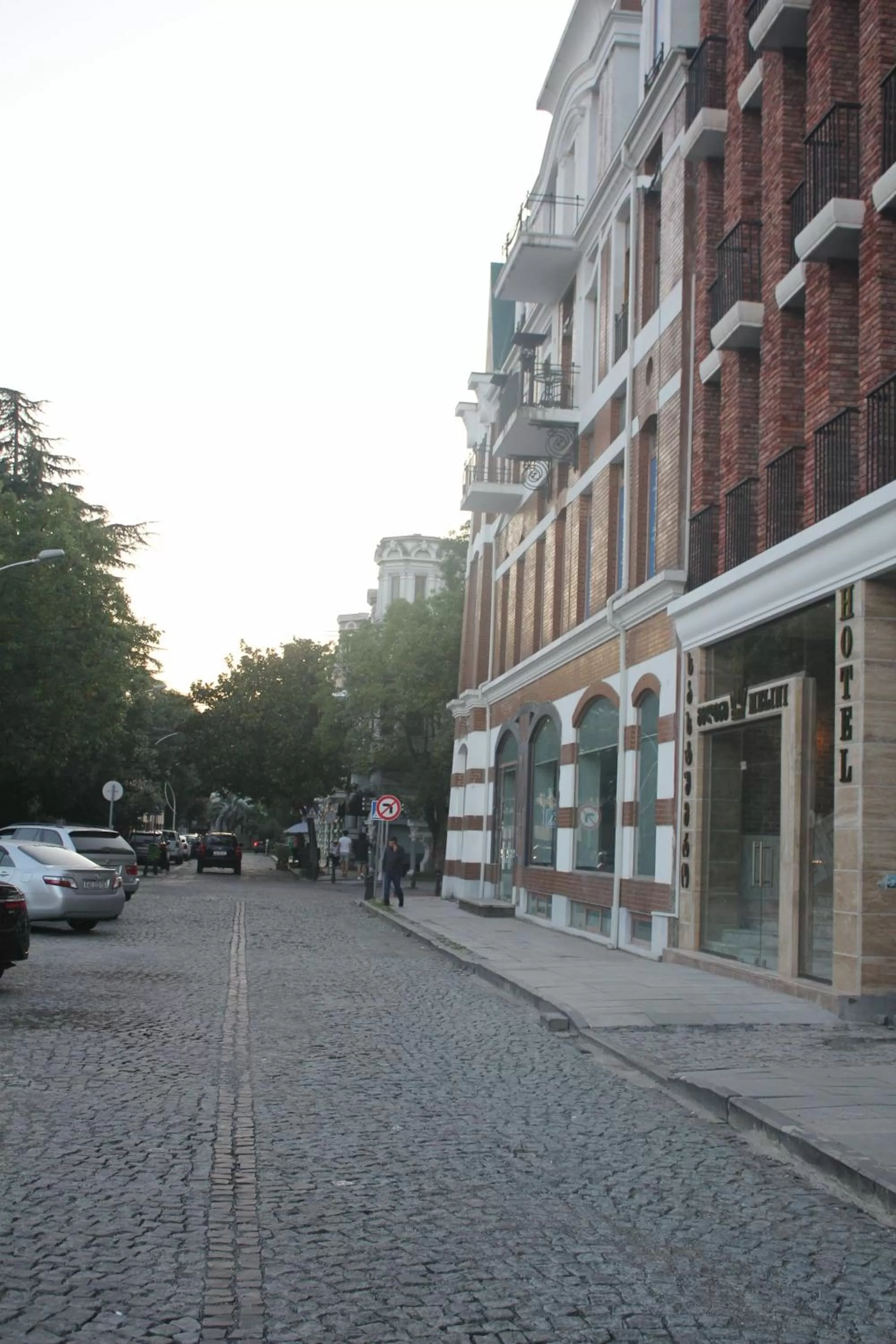 MELINI Boutique Hotel