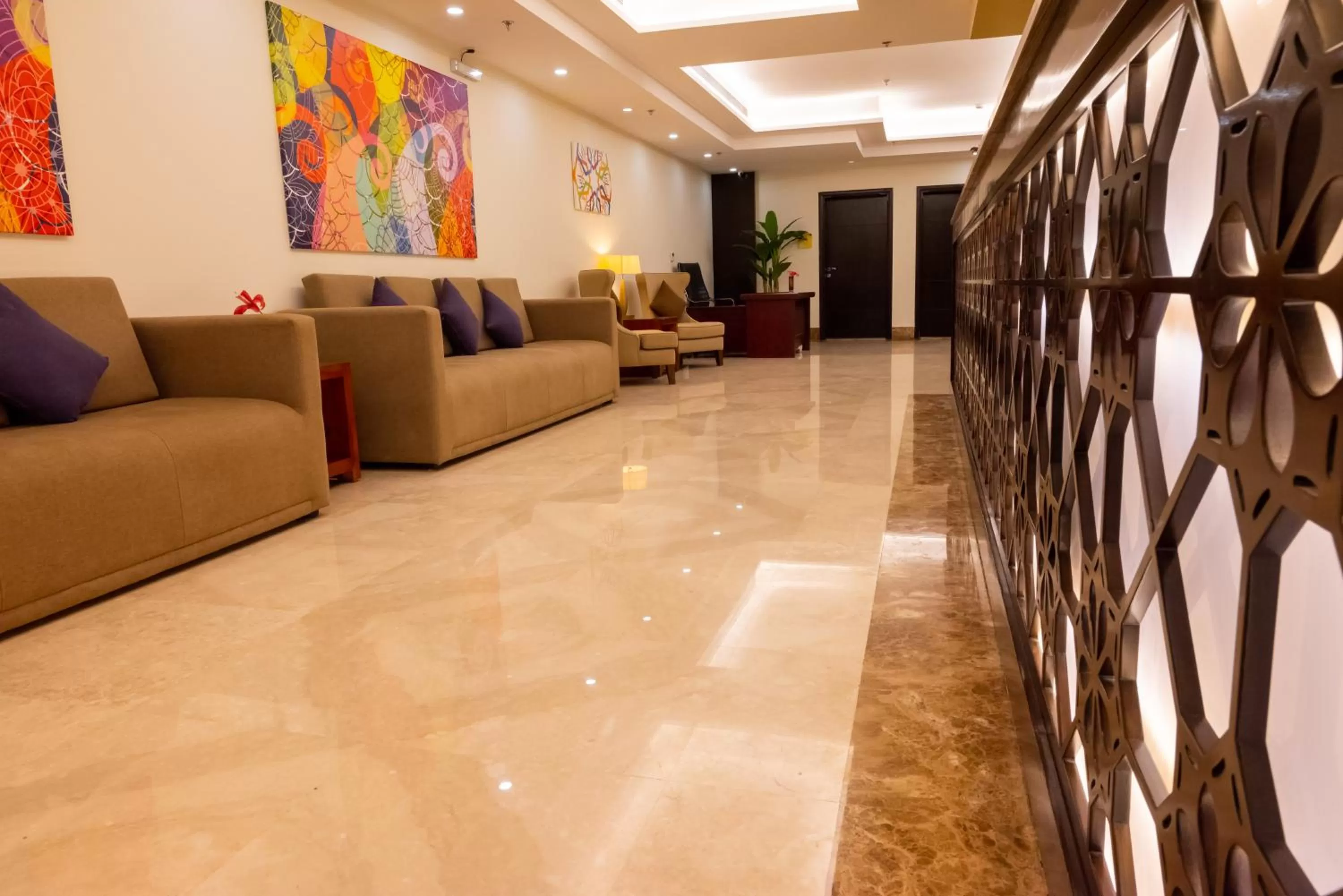 Lobby/Reception in The Artisan Hotel-Suits