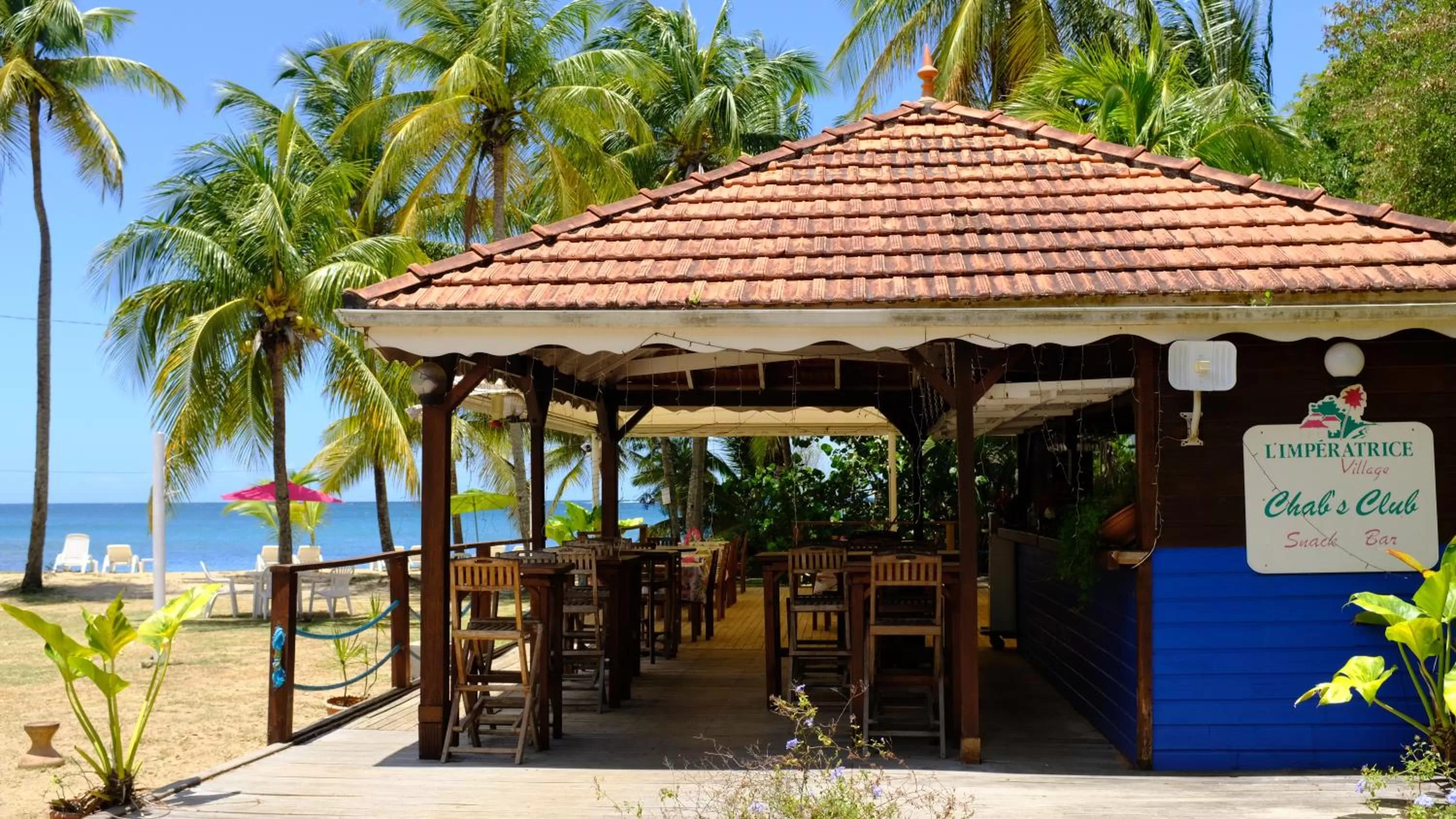 Restaurant/places to eat in Imperatrice Village - Résidence sur la plage