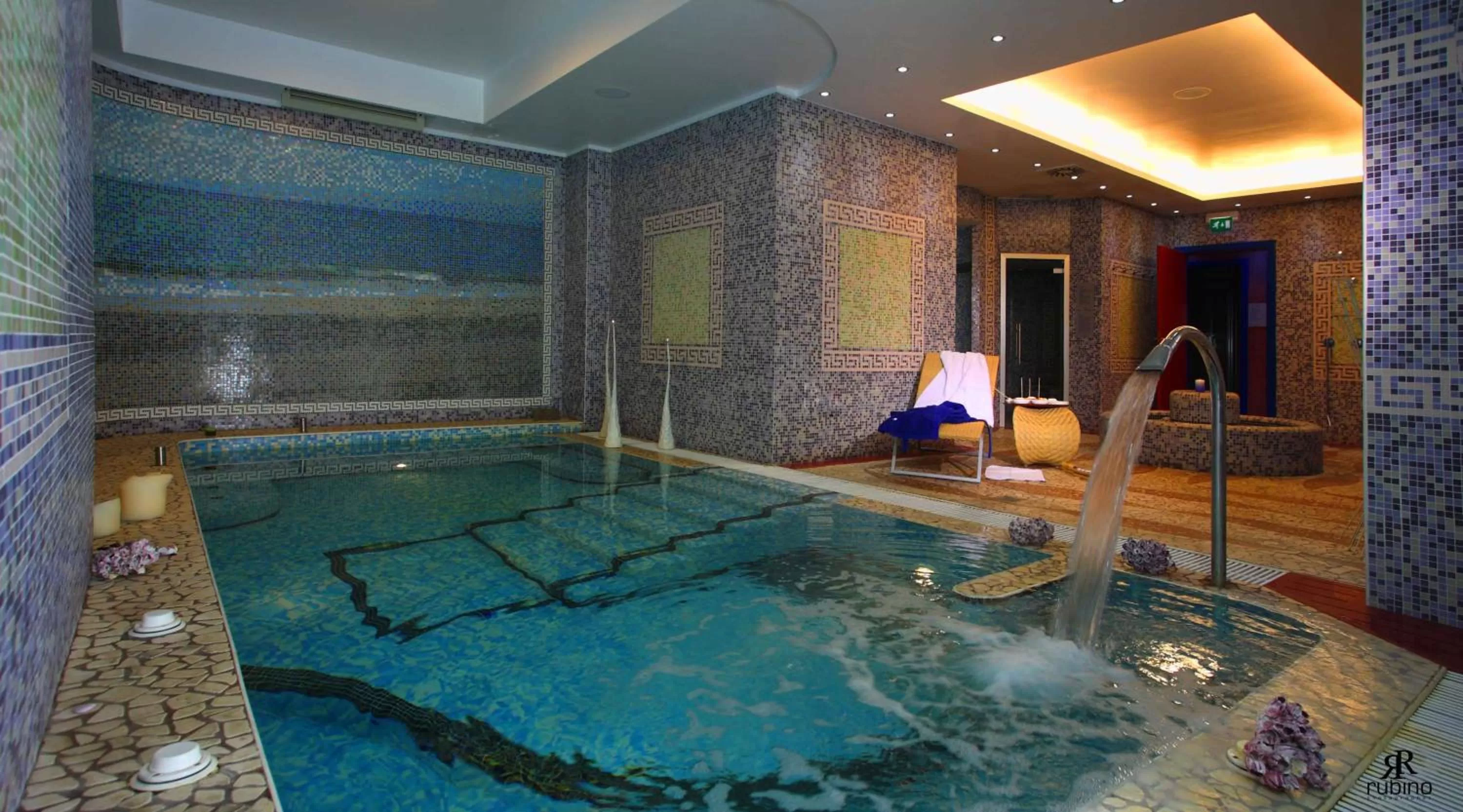 Swimming pool in Grand Hotel Paradiso