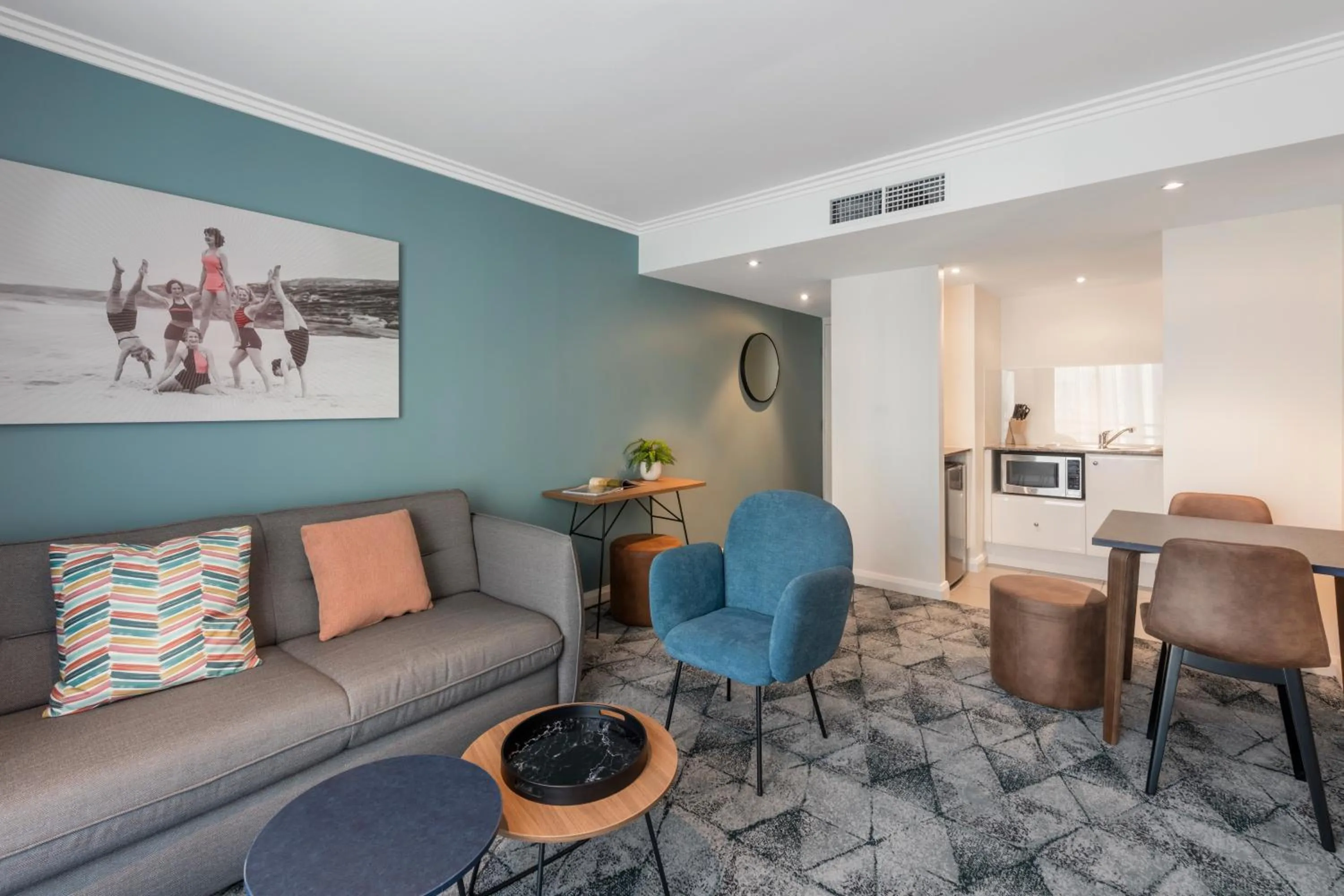 Living room in Club Wyndham Sydney, Trademark Collection by Wyndham