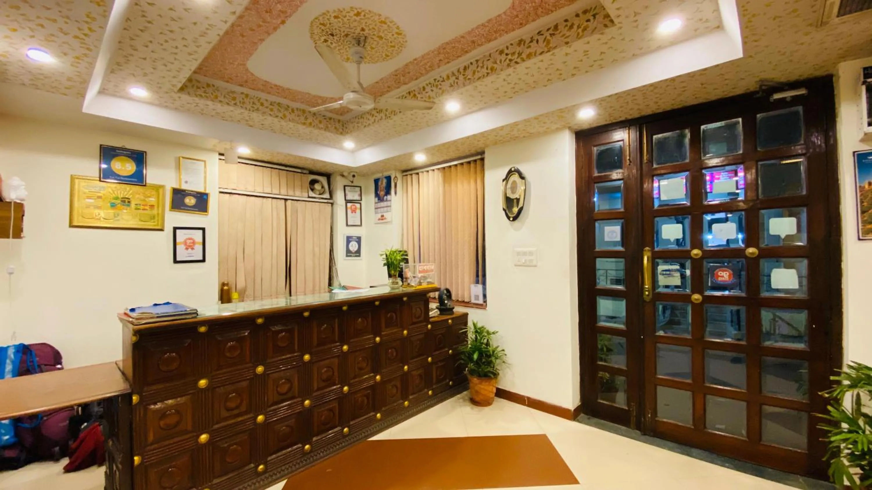 Lobby or reception in Tuk Tuk Backpackers- Near Jaipur Train Station