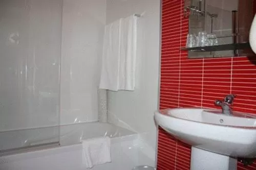 Bathroom in Hotel Classis