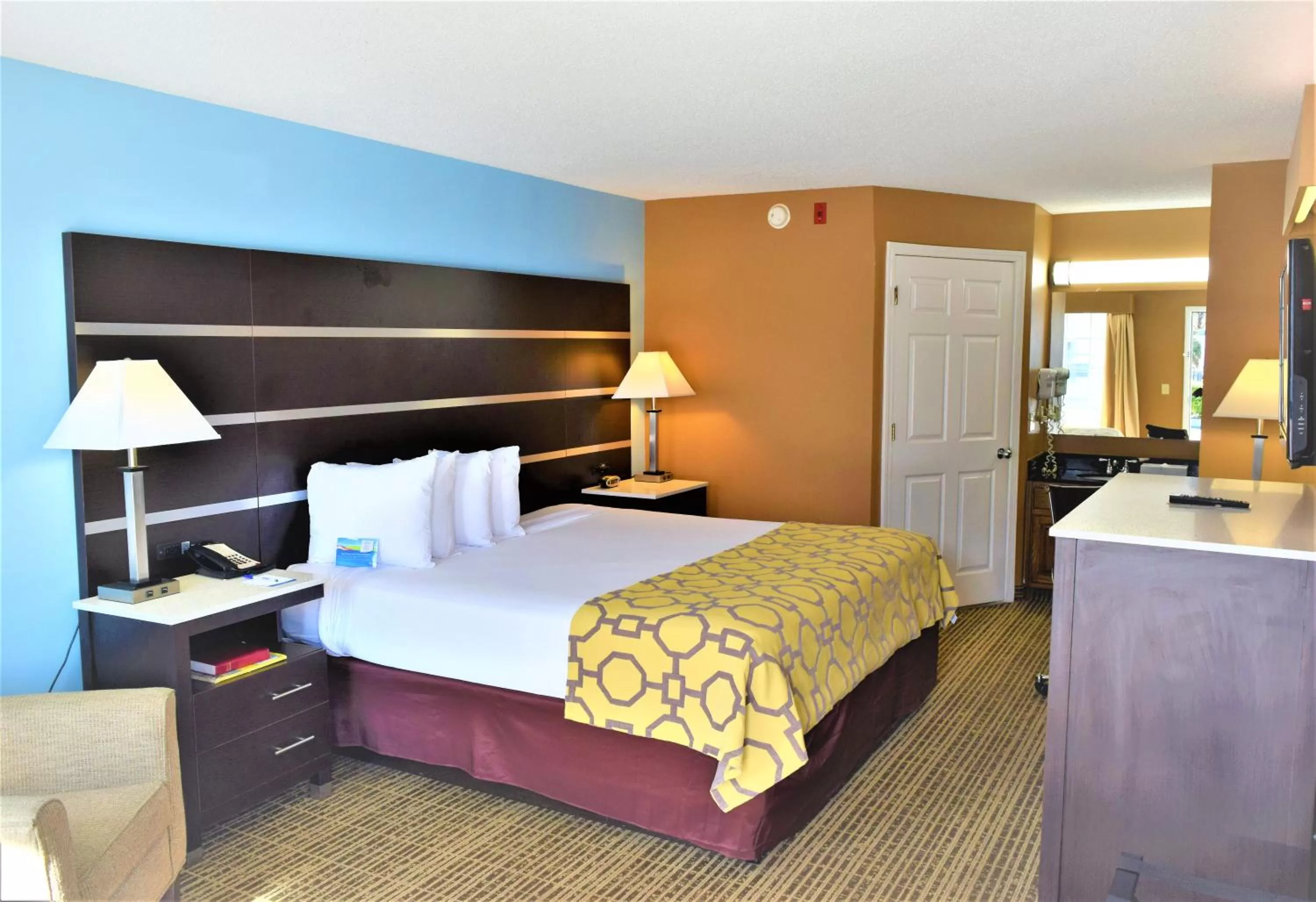 Bed in Baymont by Wyndham Forest City