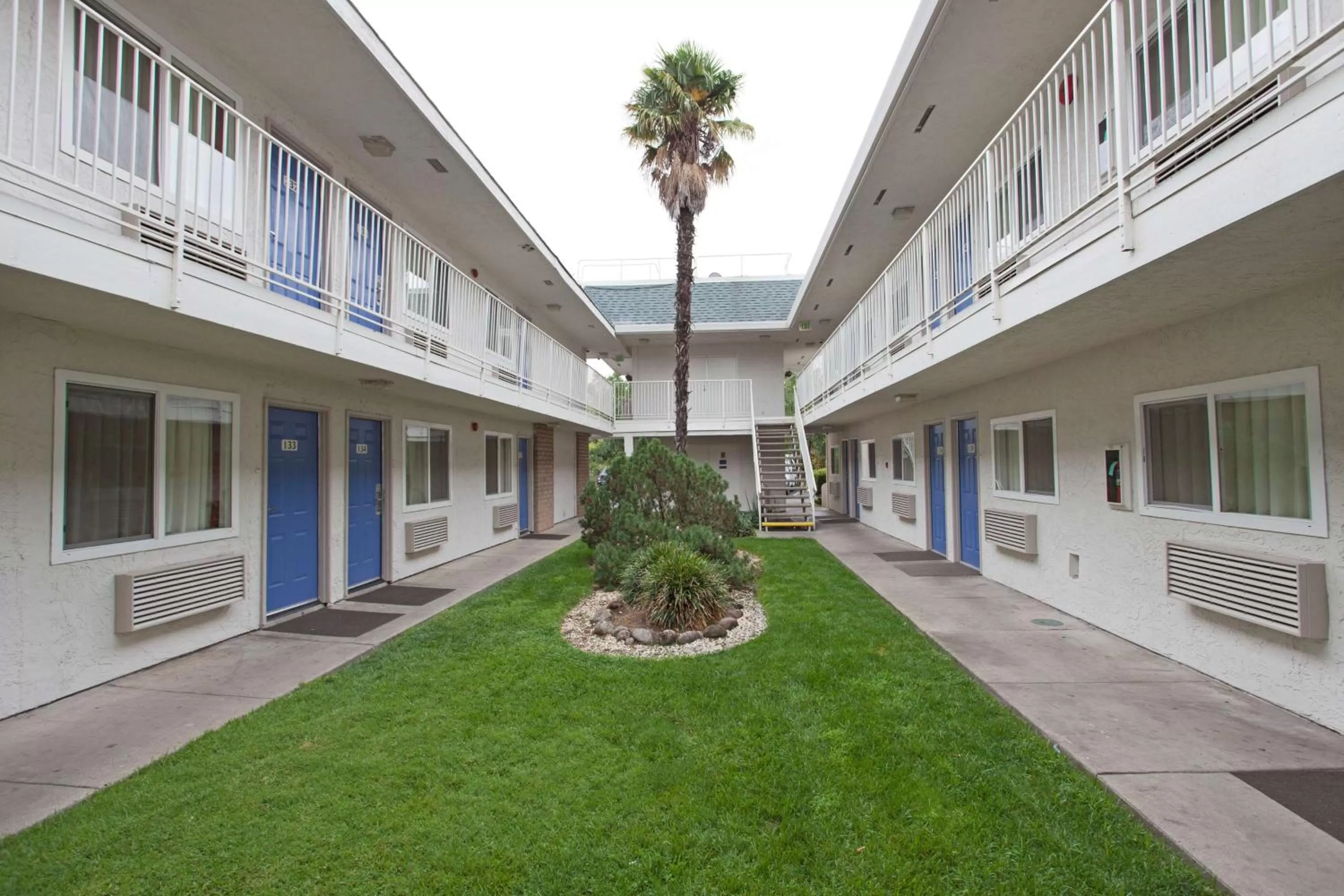 Property building in Motel 6-Sacramento, CA - Central