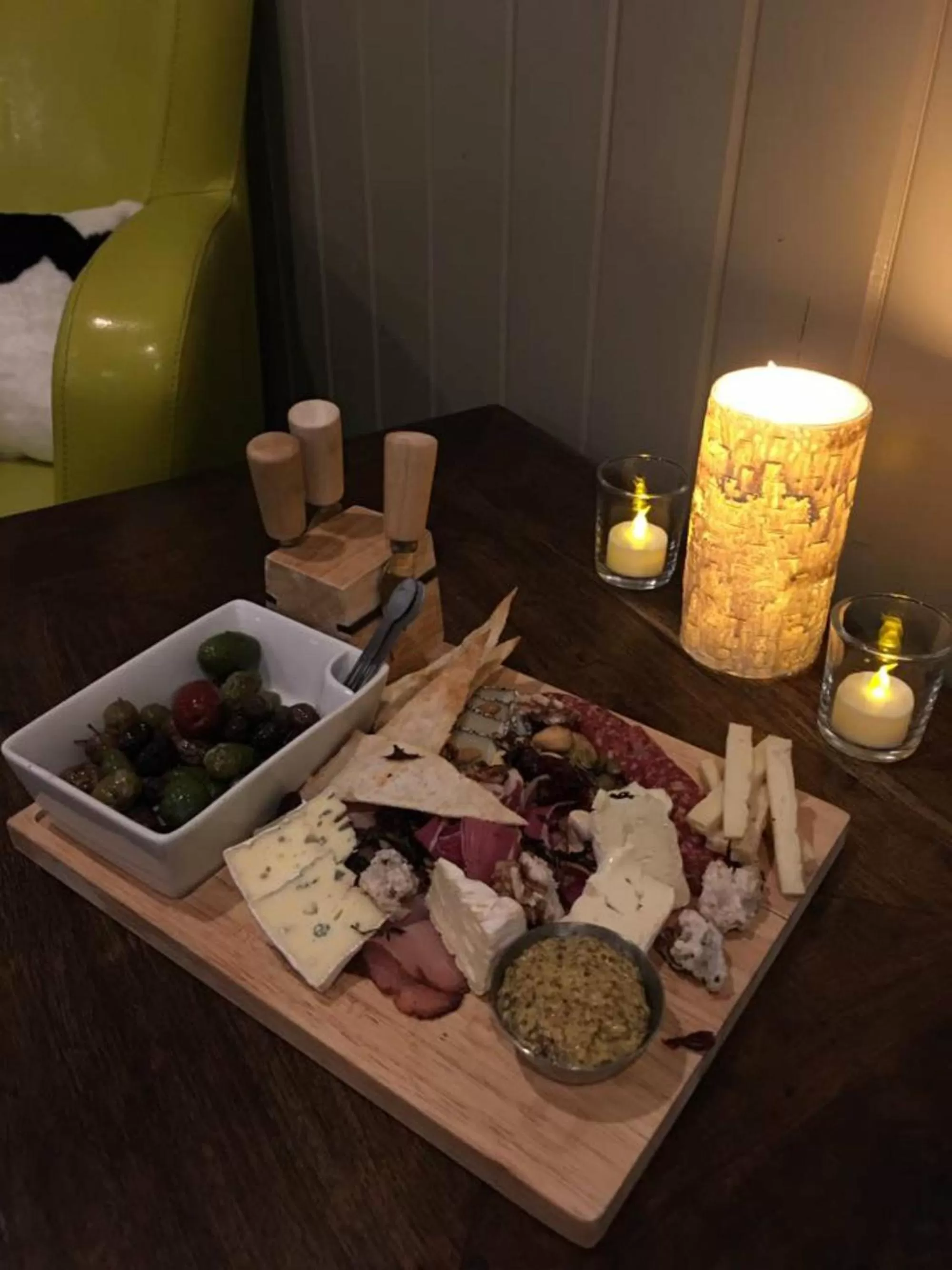 Lounge or bar in The Bulldog Hotel