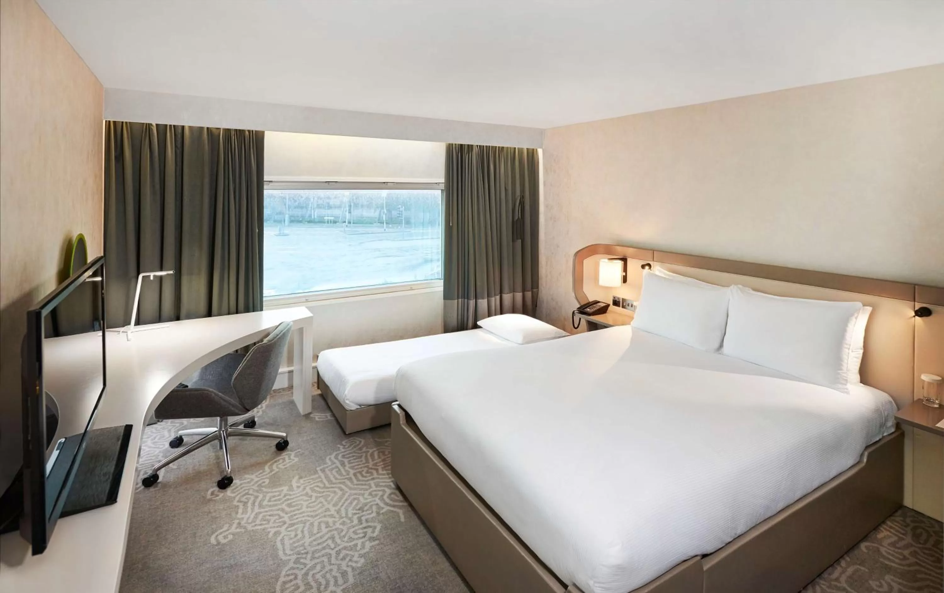 Queen Room in Hilton London Heathrow Airport