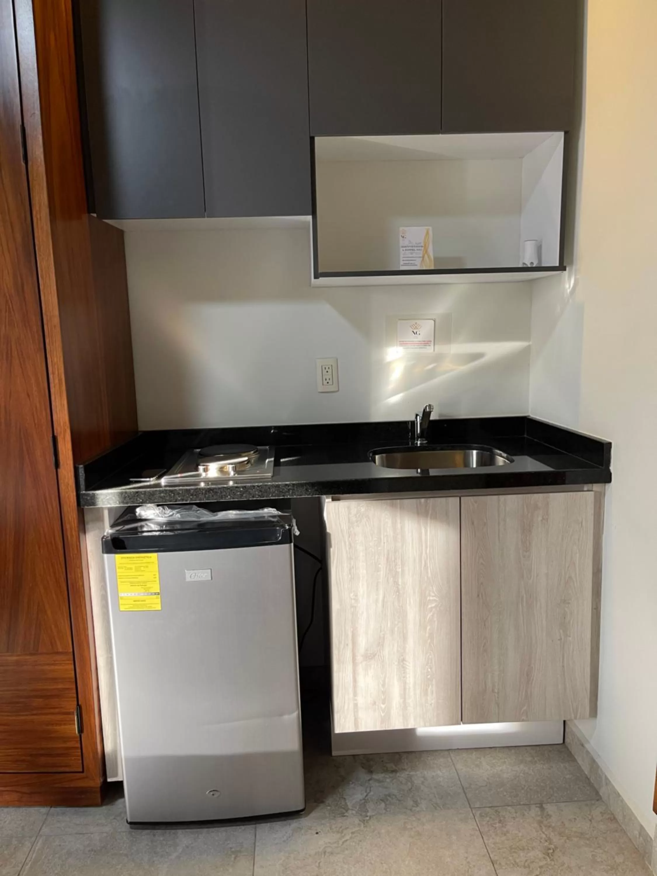 Kitchen/Kitchenette in Hotel NG