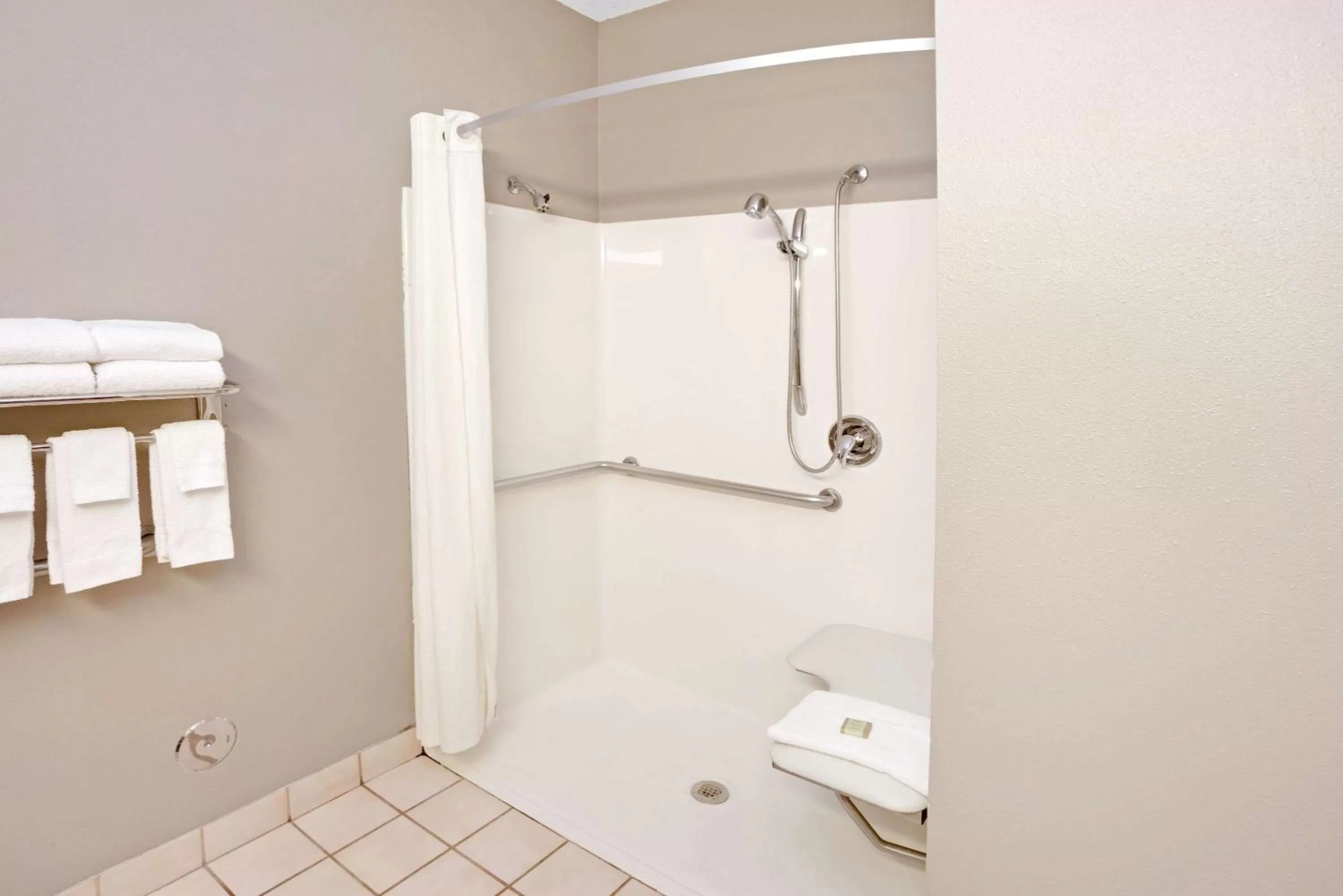 Bathroom in Super 8 by Wyndham South Bend