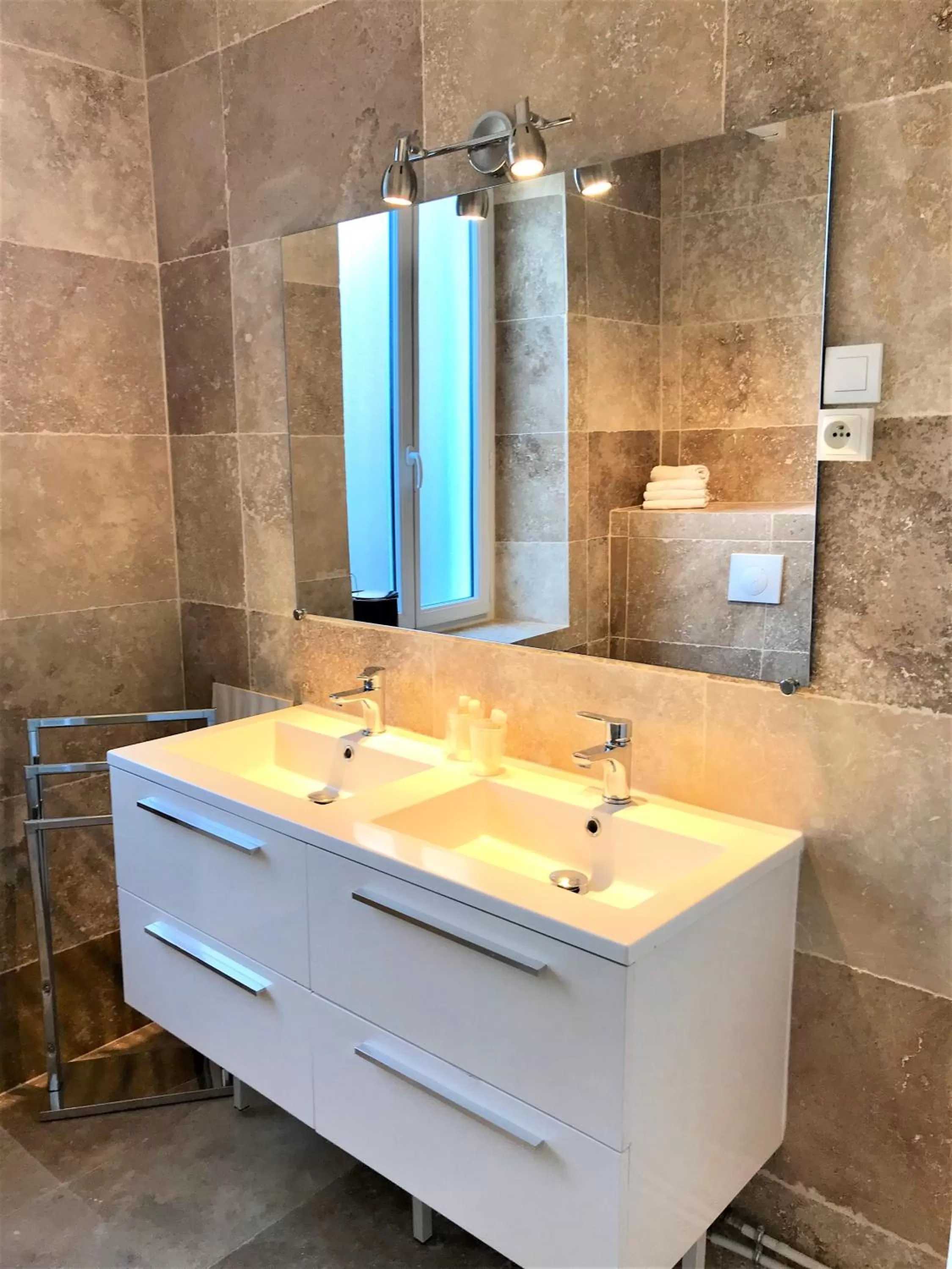 Bathroom in Domaine de l'Aufrene