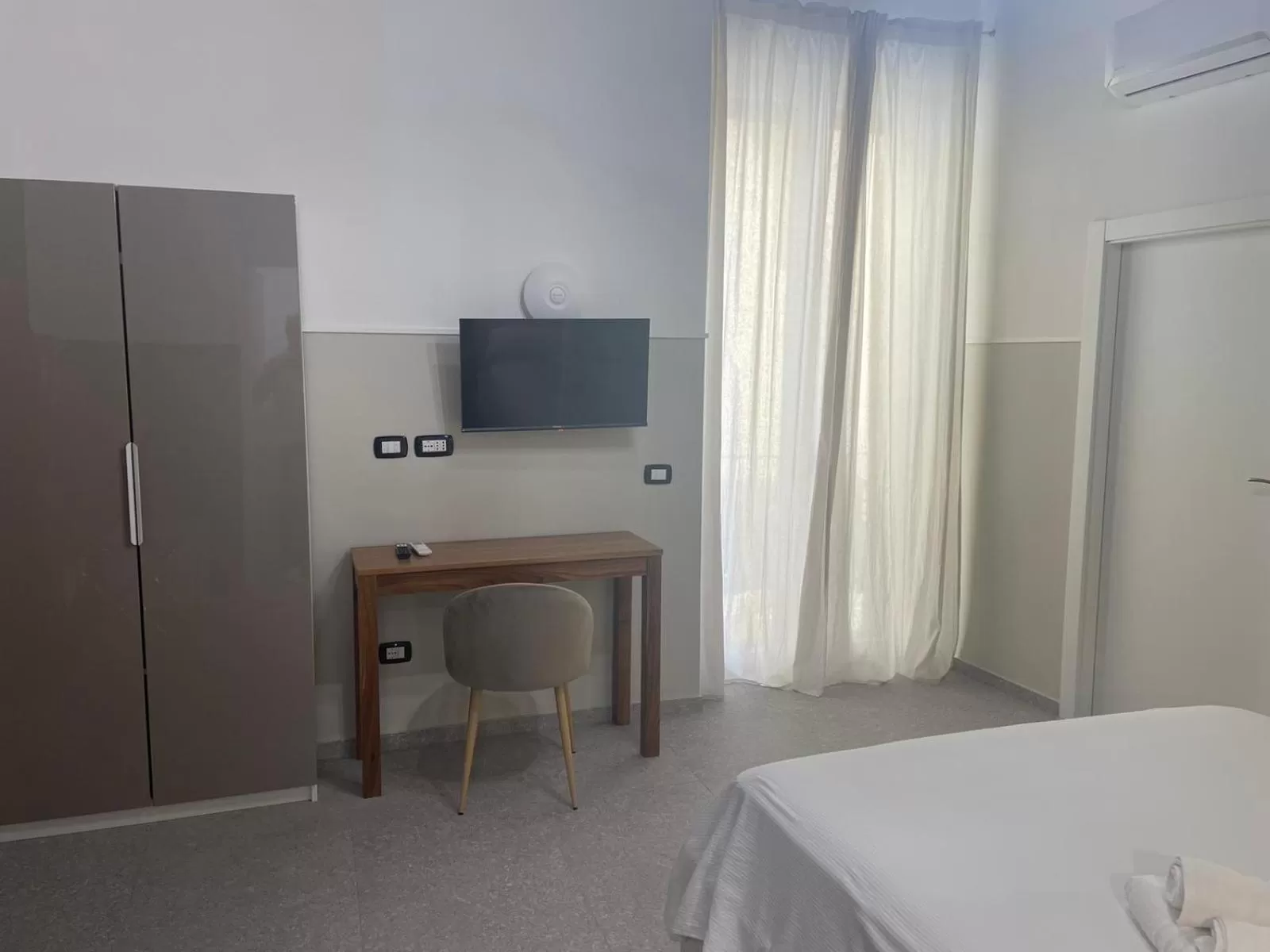 TV and multimedia, TV/Entertainment Center in La Suite del Centro Storico