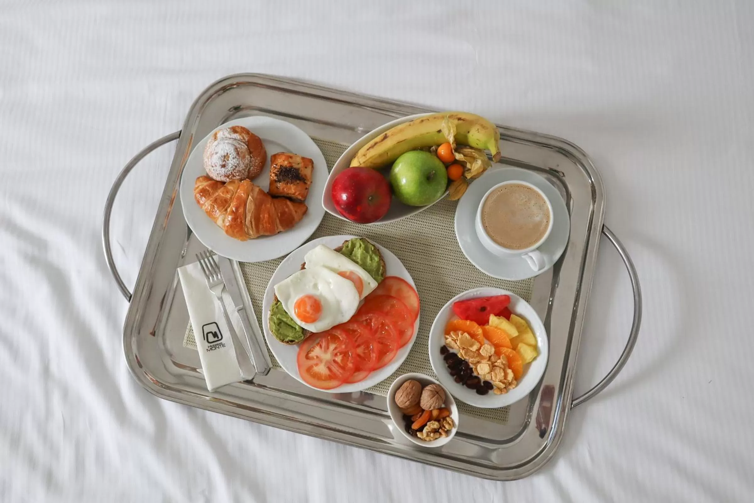 Buffet breakfast in Monte Triana