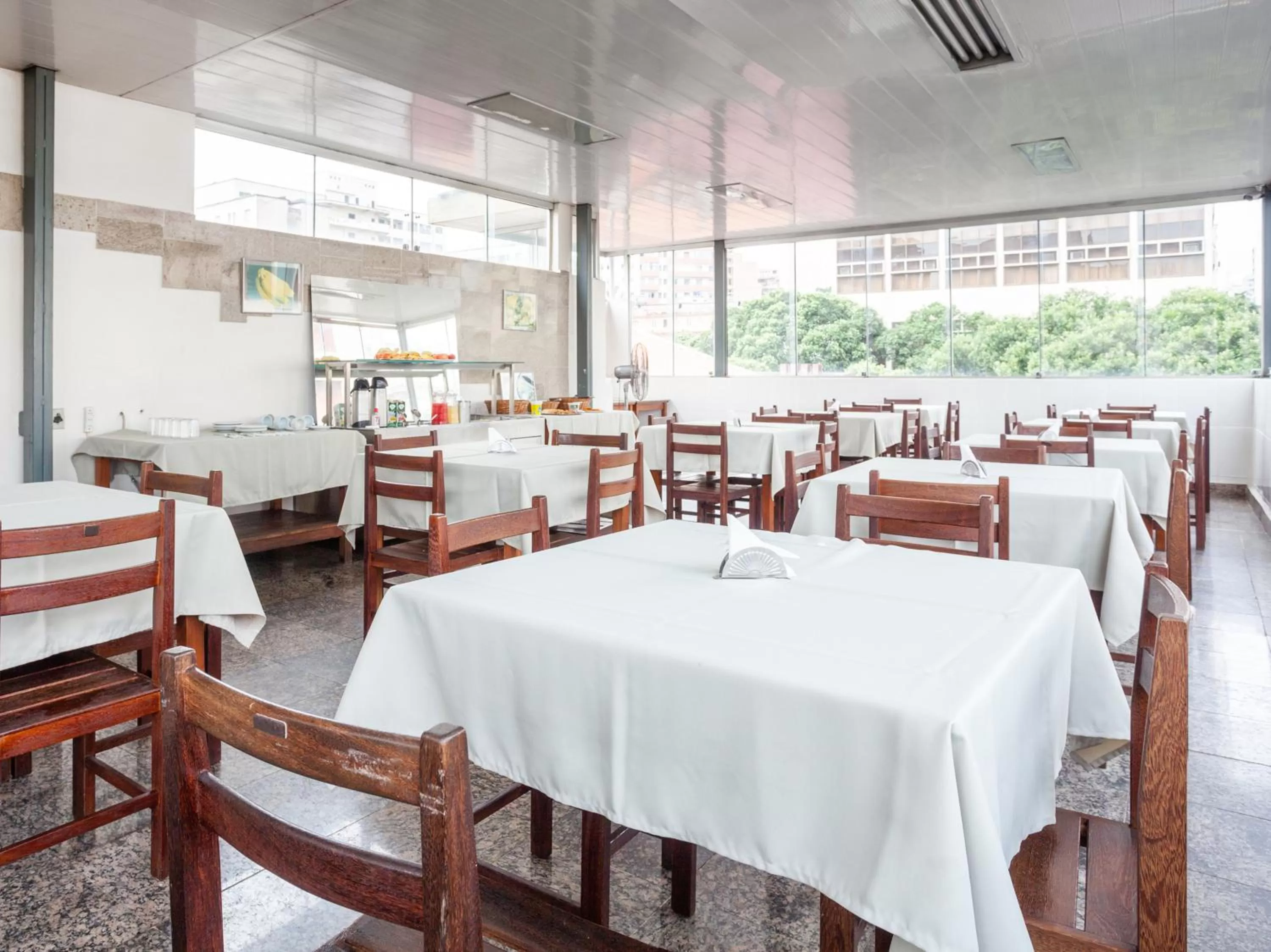 Restaurant/Places to Eat in Hotel Economy 888 - By UP Hotel - Próximo a Praça da Estação e Rodoviária