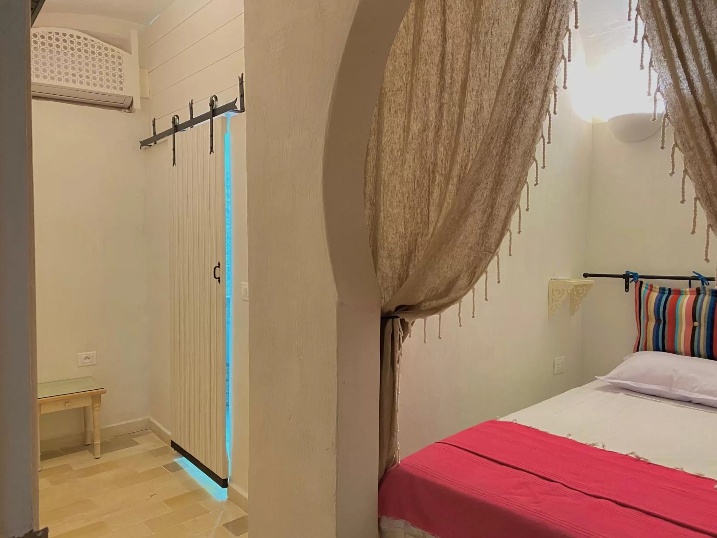 Bed in Hôtel Djerba Authentique - Au centre de Midoun