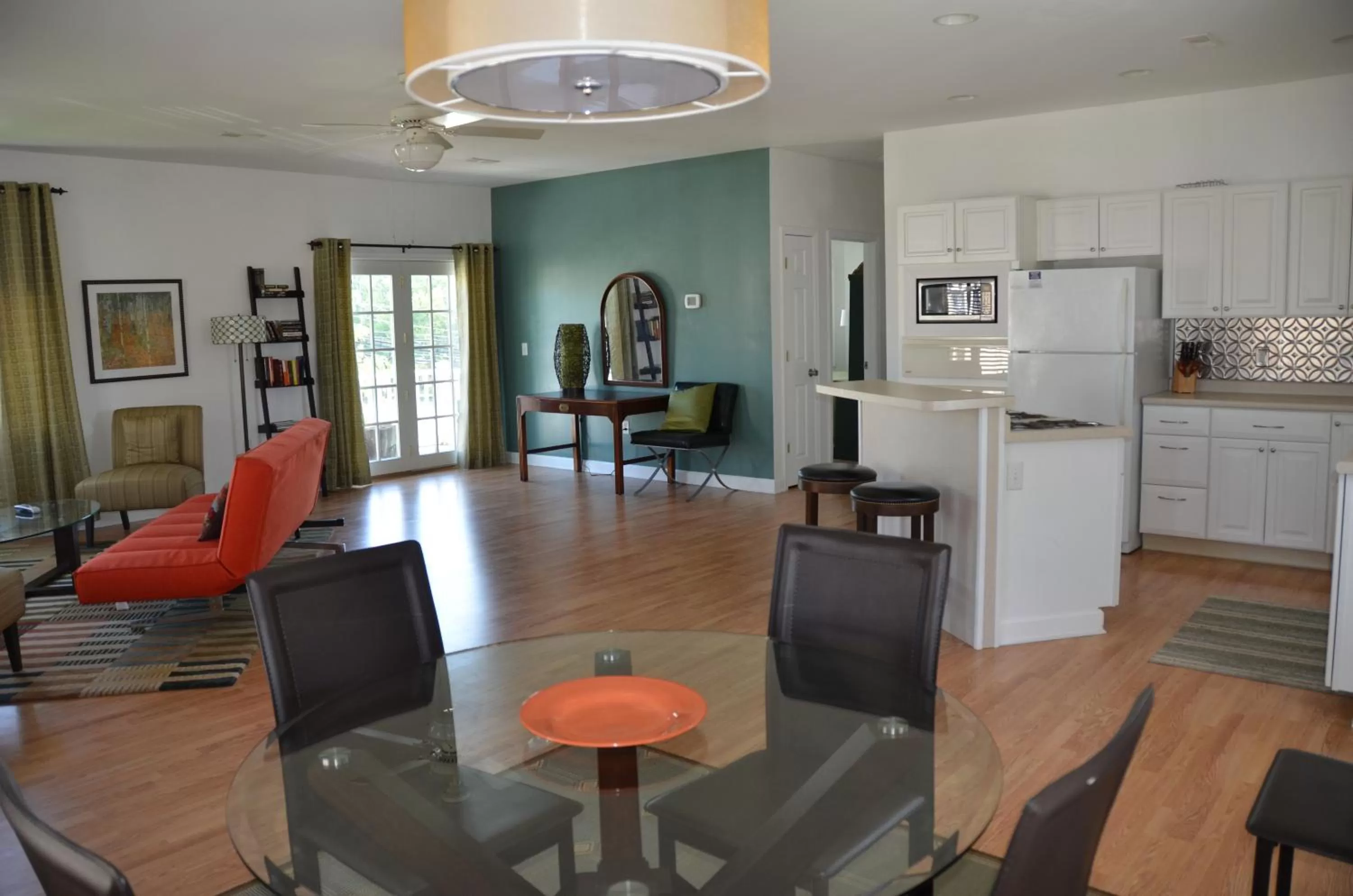 Inn at Huntingfield Creek