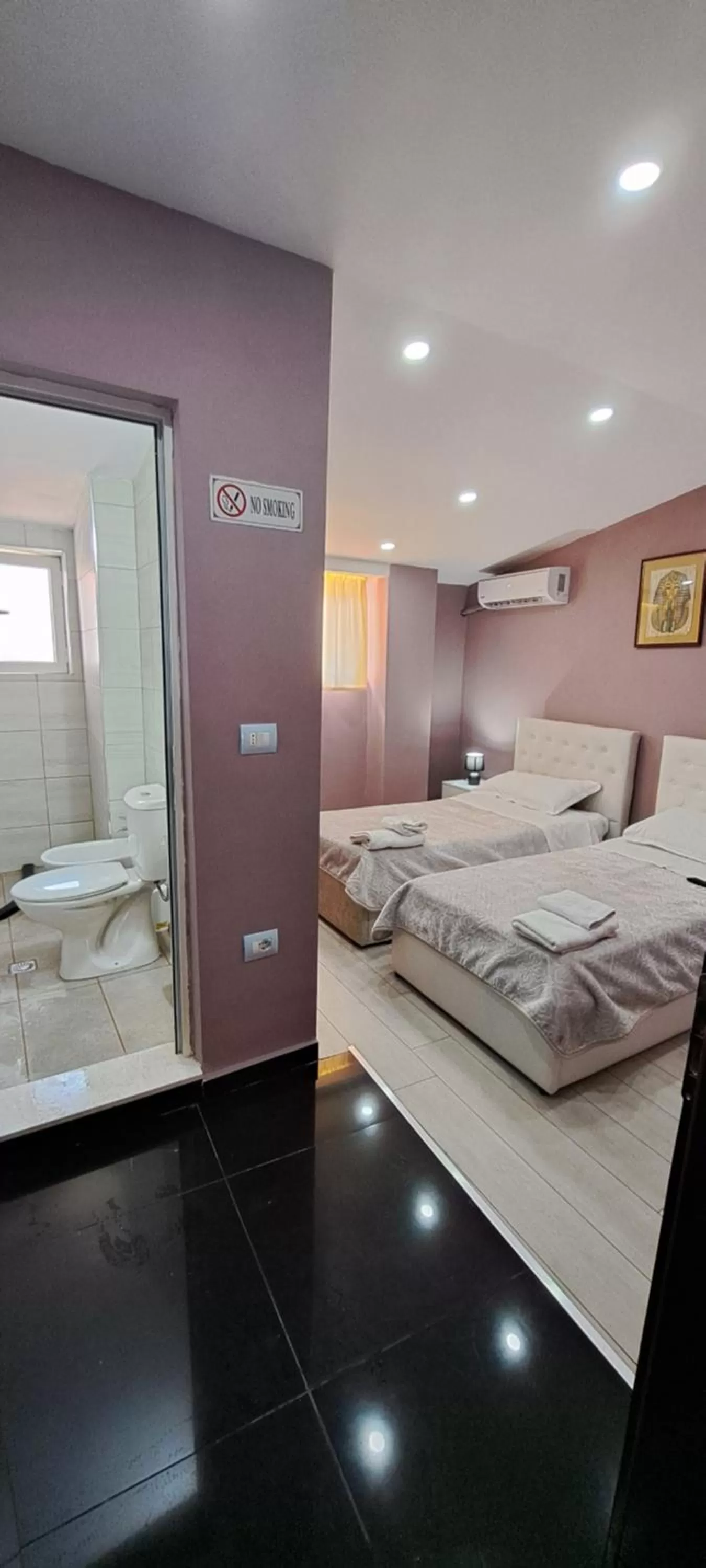 Bed in CityCenterHotel Shkoder