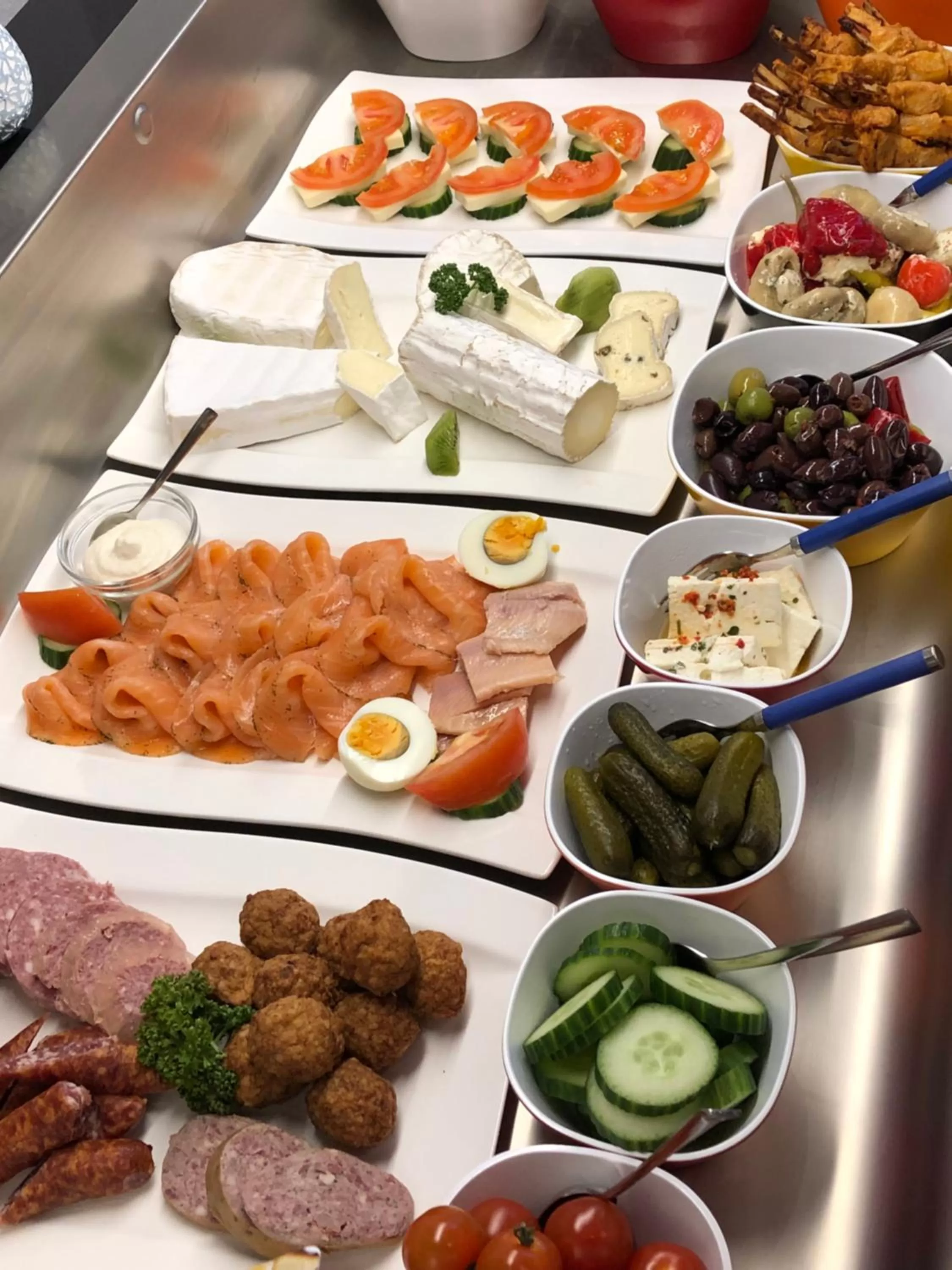 Buffet breakfast in Hotel Peterchens Mondfahrt