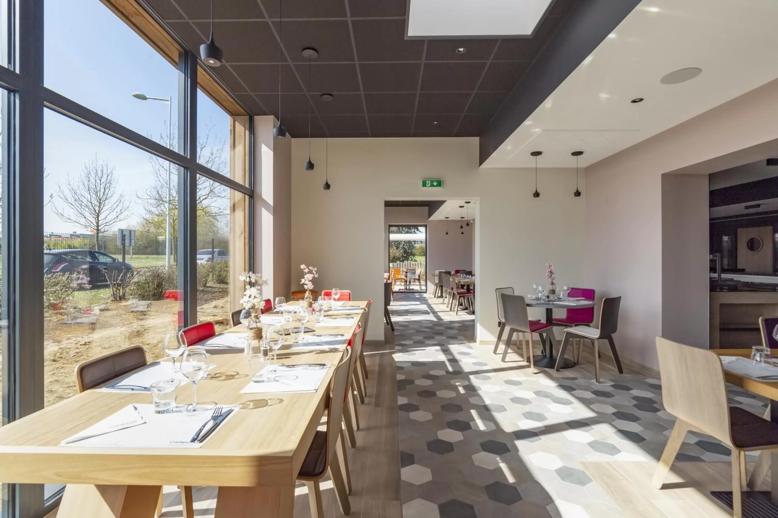 Restaurant/places to eat in Campanile Chartres