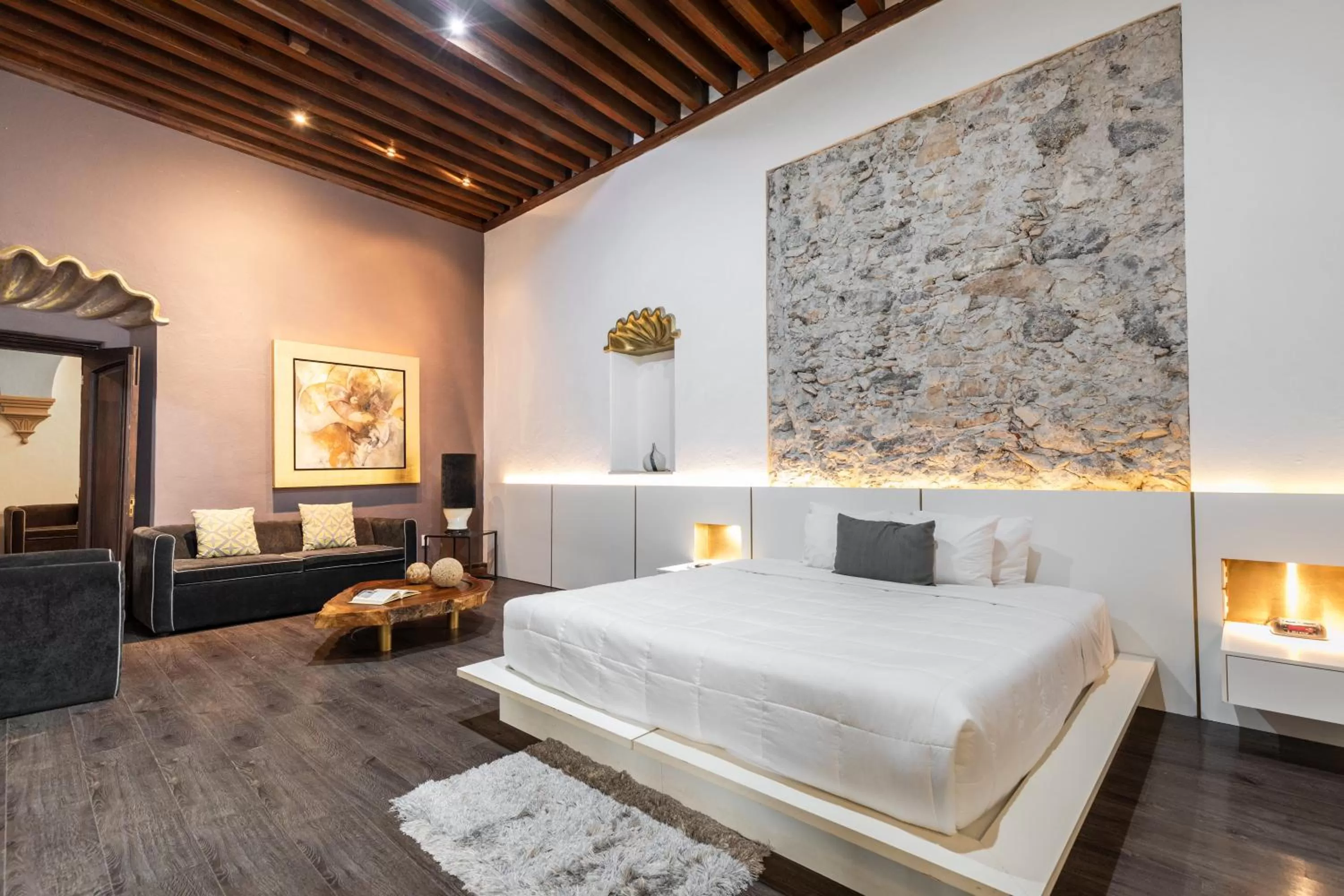 Photo of the whole room, Bed in El Mesón de Santa Rosa