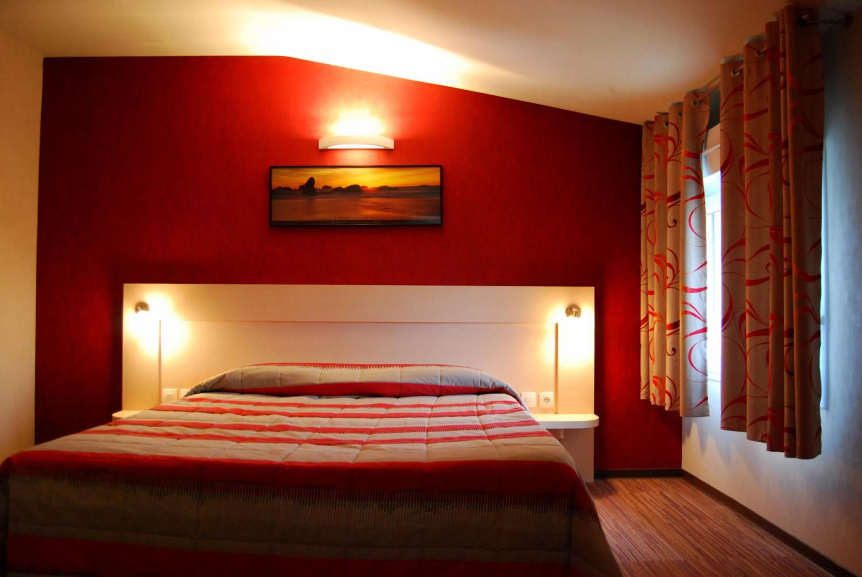 Photo of the whole room, Bed in Le Logis De La Lys