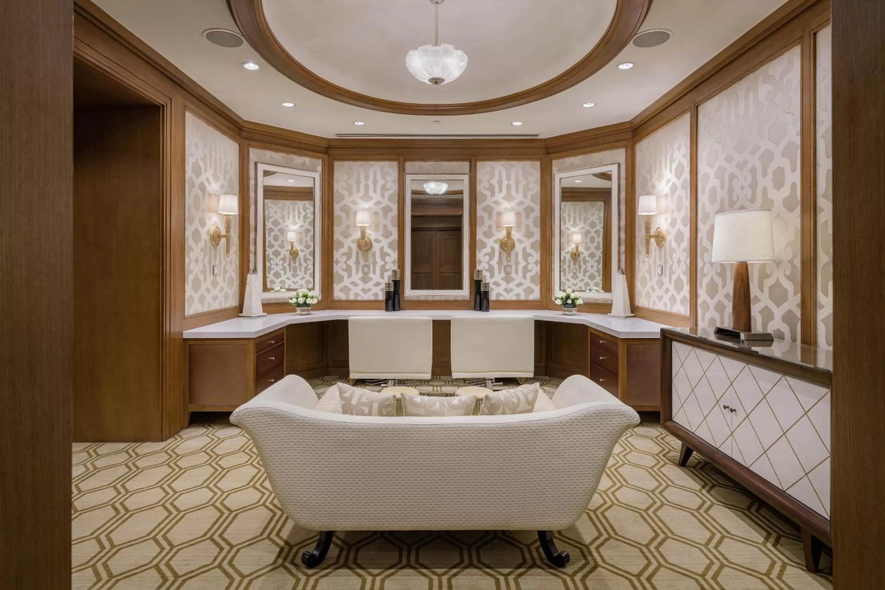 Bedroom in The St. Regis Cairo