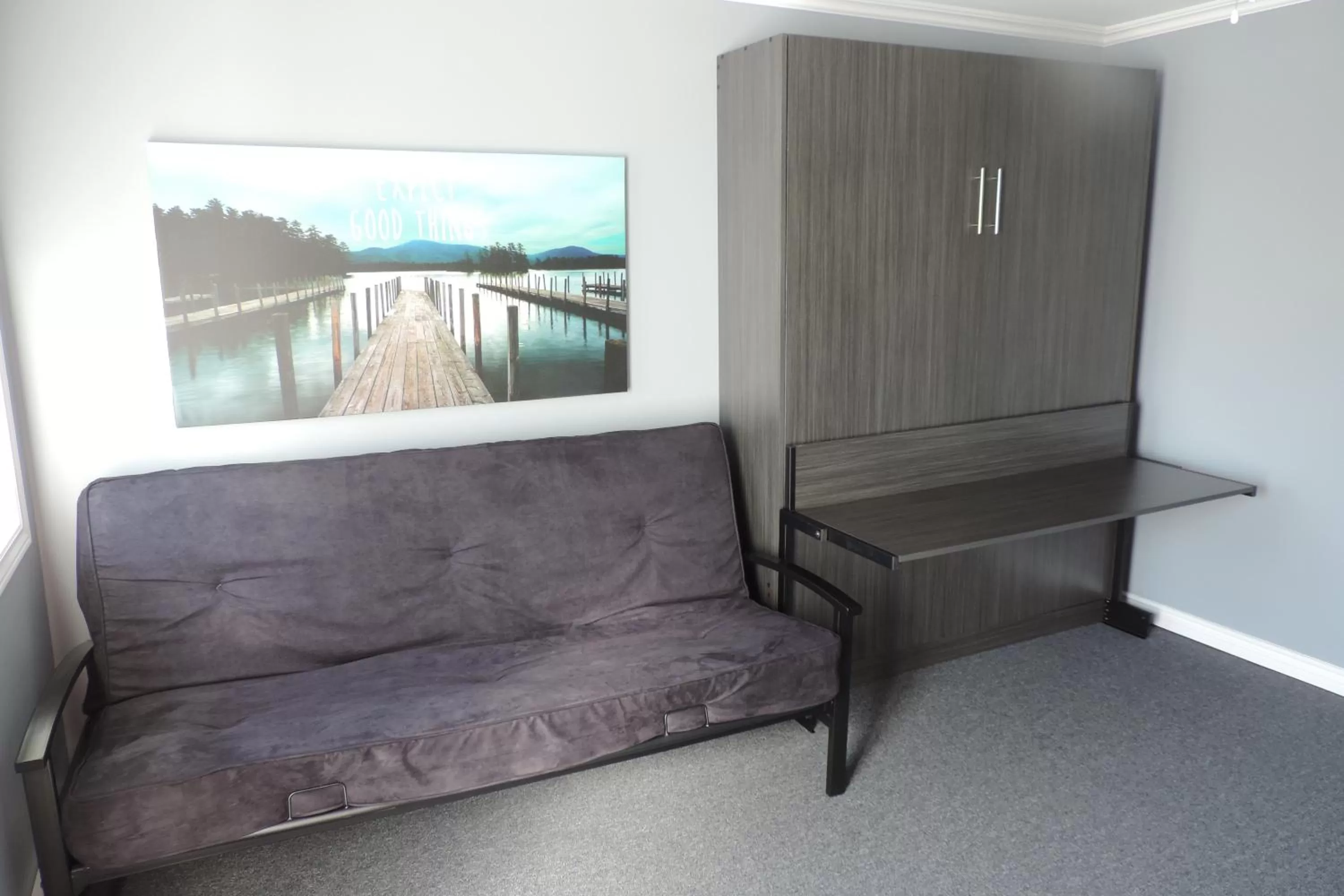 Photo of the whole room in North 99 Motel