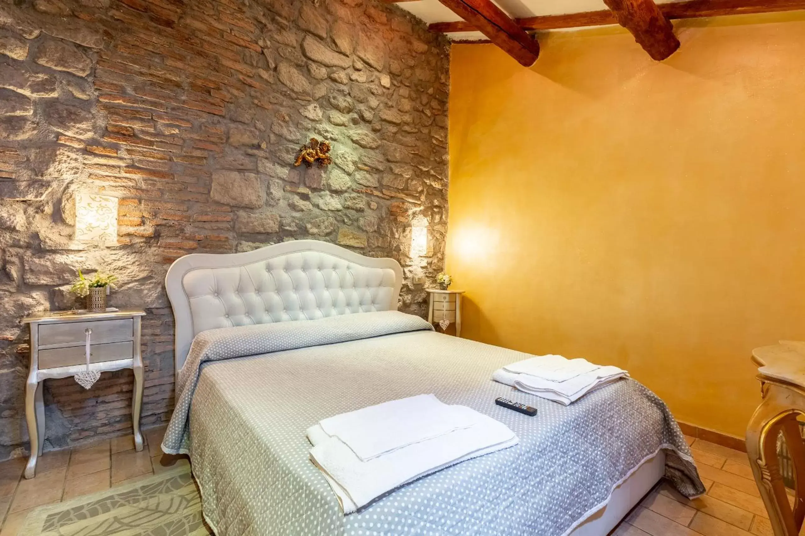 Double Room - single occupancy - Annex in Medieval House Double Room - single occupancy - Annex in Medieval House