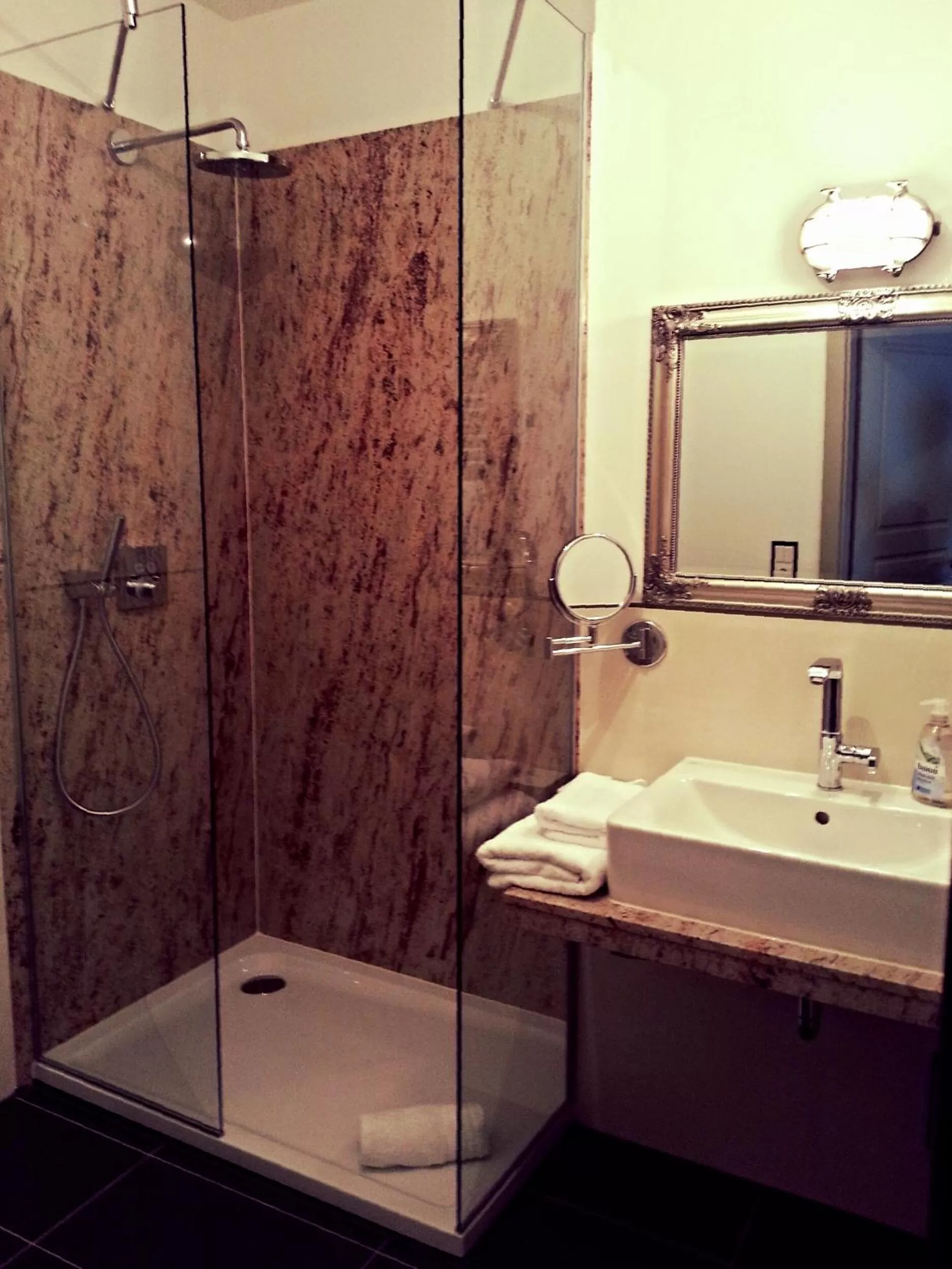 Bathroom in Hotel Paul Otto