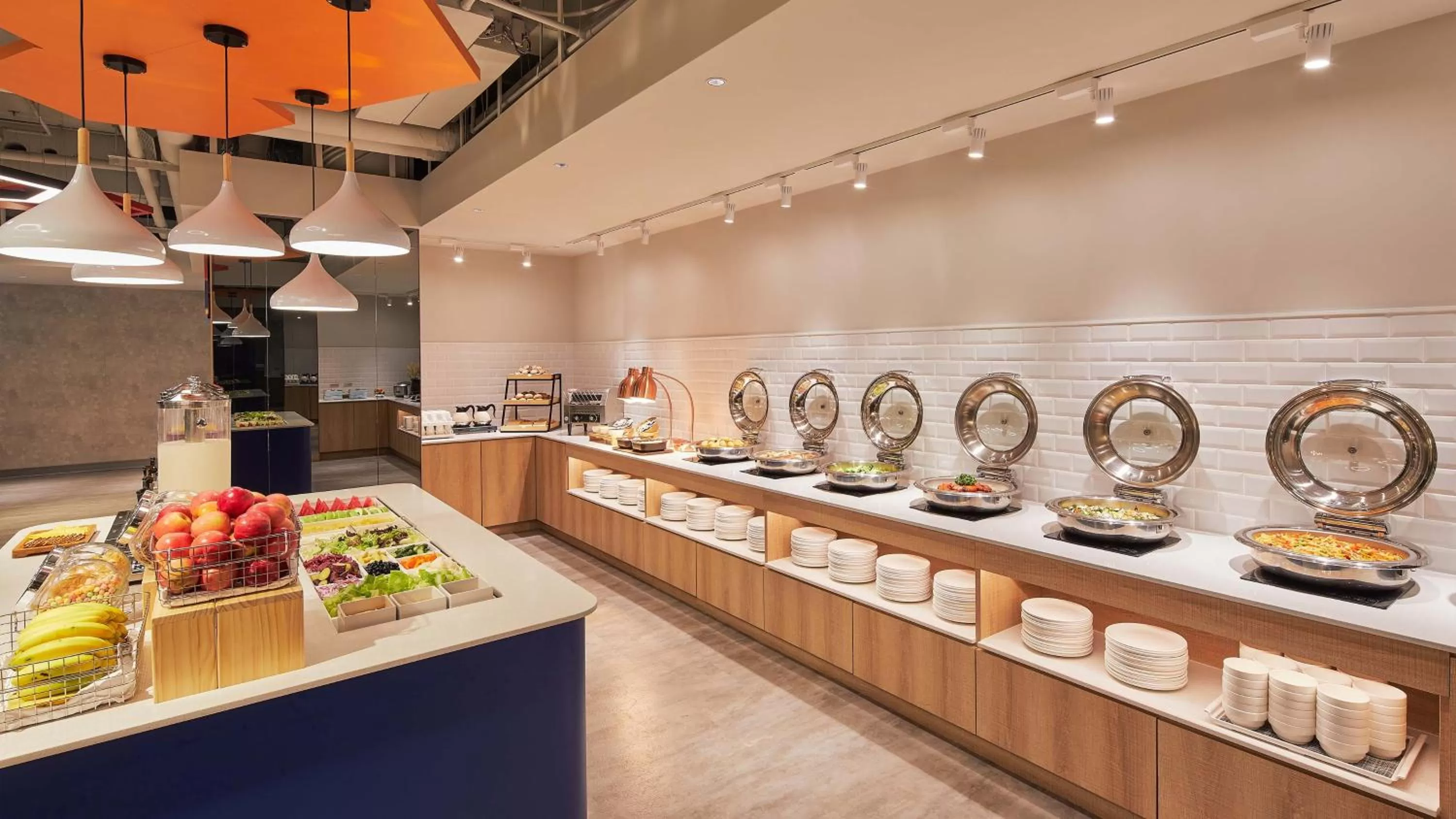 Breakfast in Holiday Inn Express Taichung Park by IHG