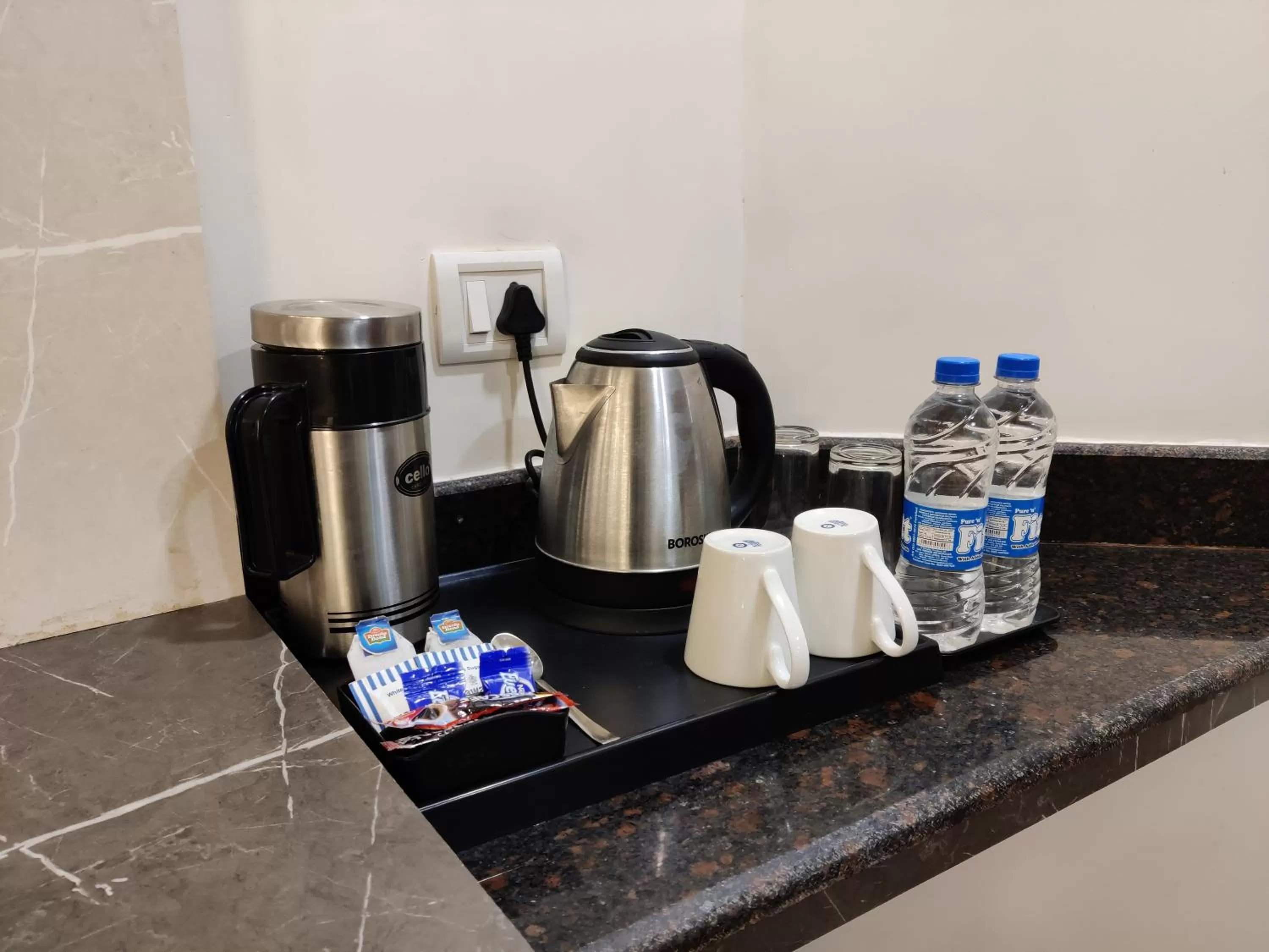 Coffee/tea facilities in Hotel D SilverLeaf