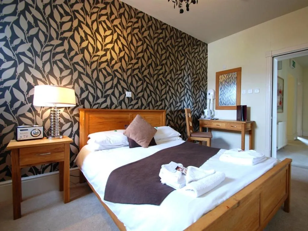 Bedroom, Bed in The Gladstone