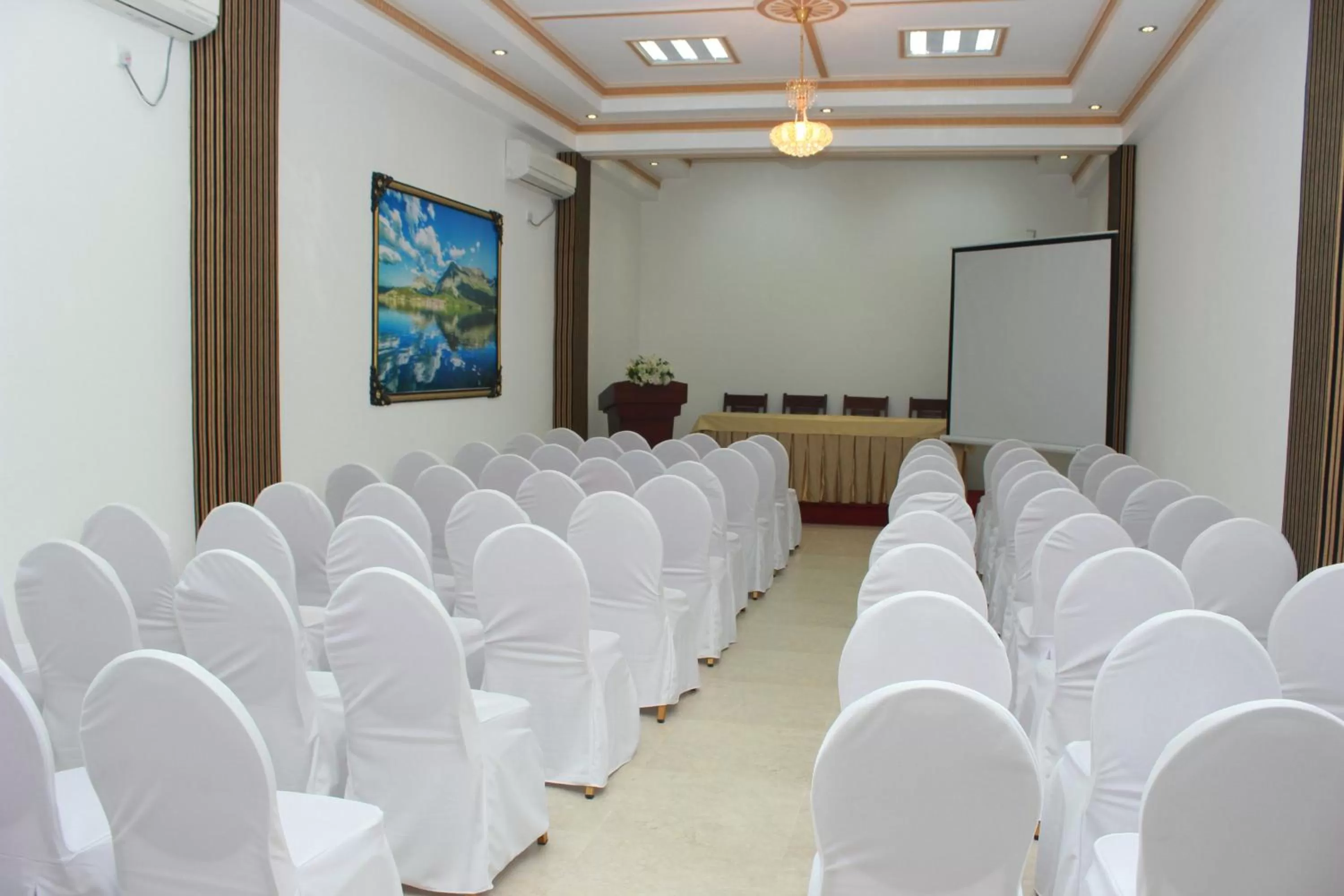 Business facilities in JKAB Park Hotel