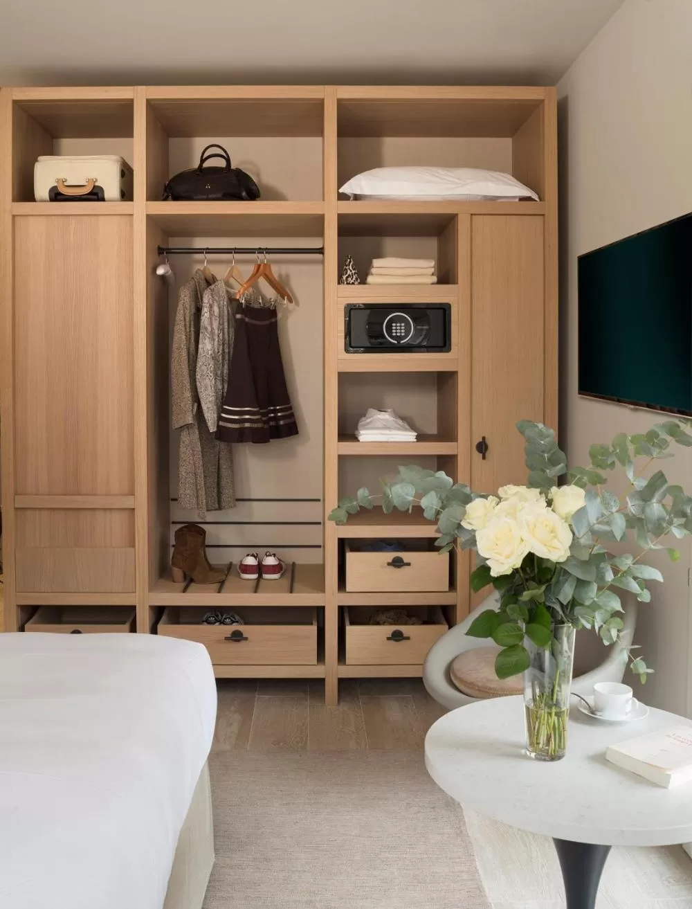 Bed in Le Grand Pavillon Chantilly