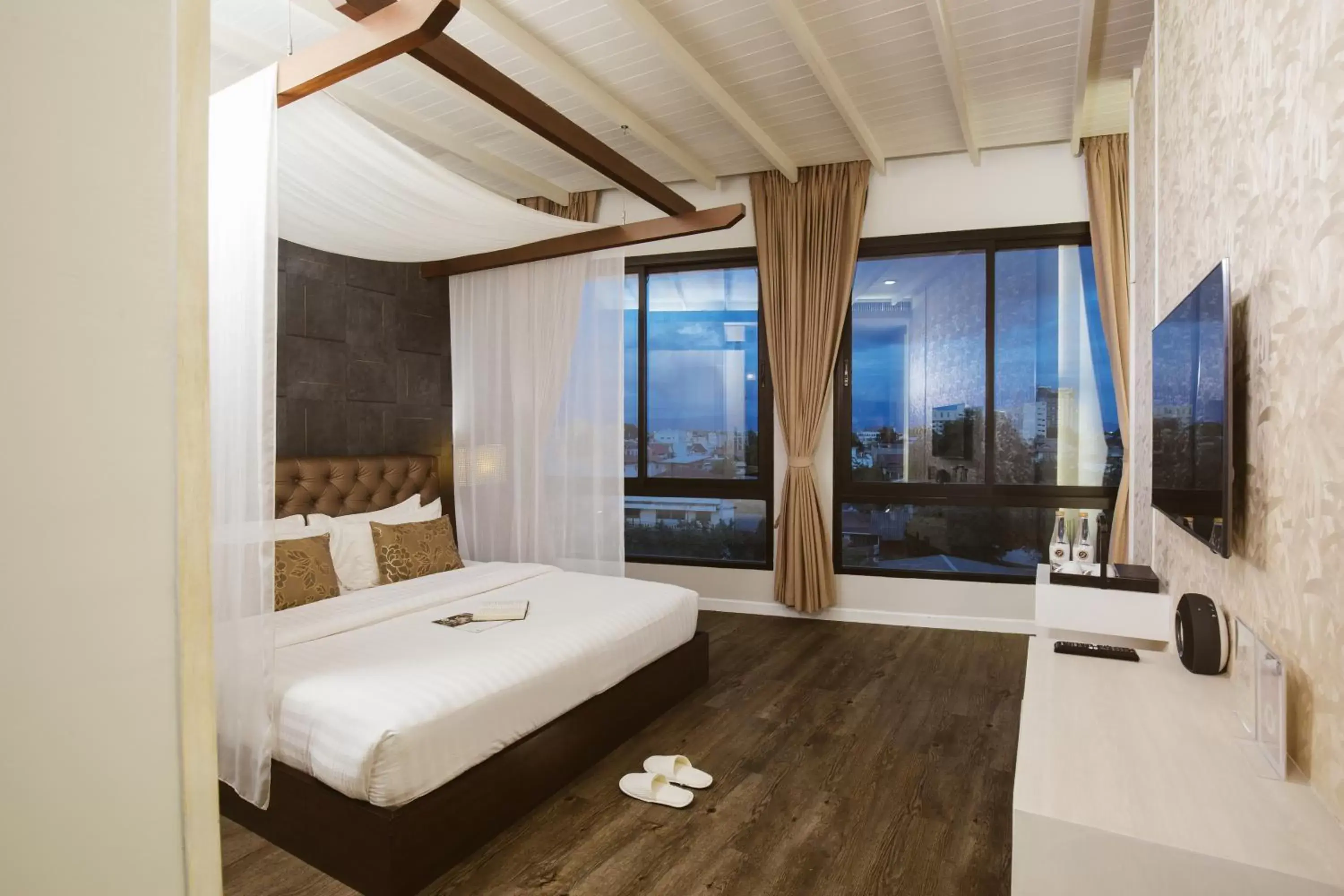 Deluxe Room in De Chai Colonial Hotel & Spa - SHA Plus Deluxe Room in De Chai Colonial Hotel & Spa - SHA Plus