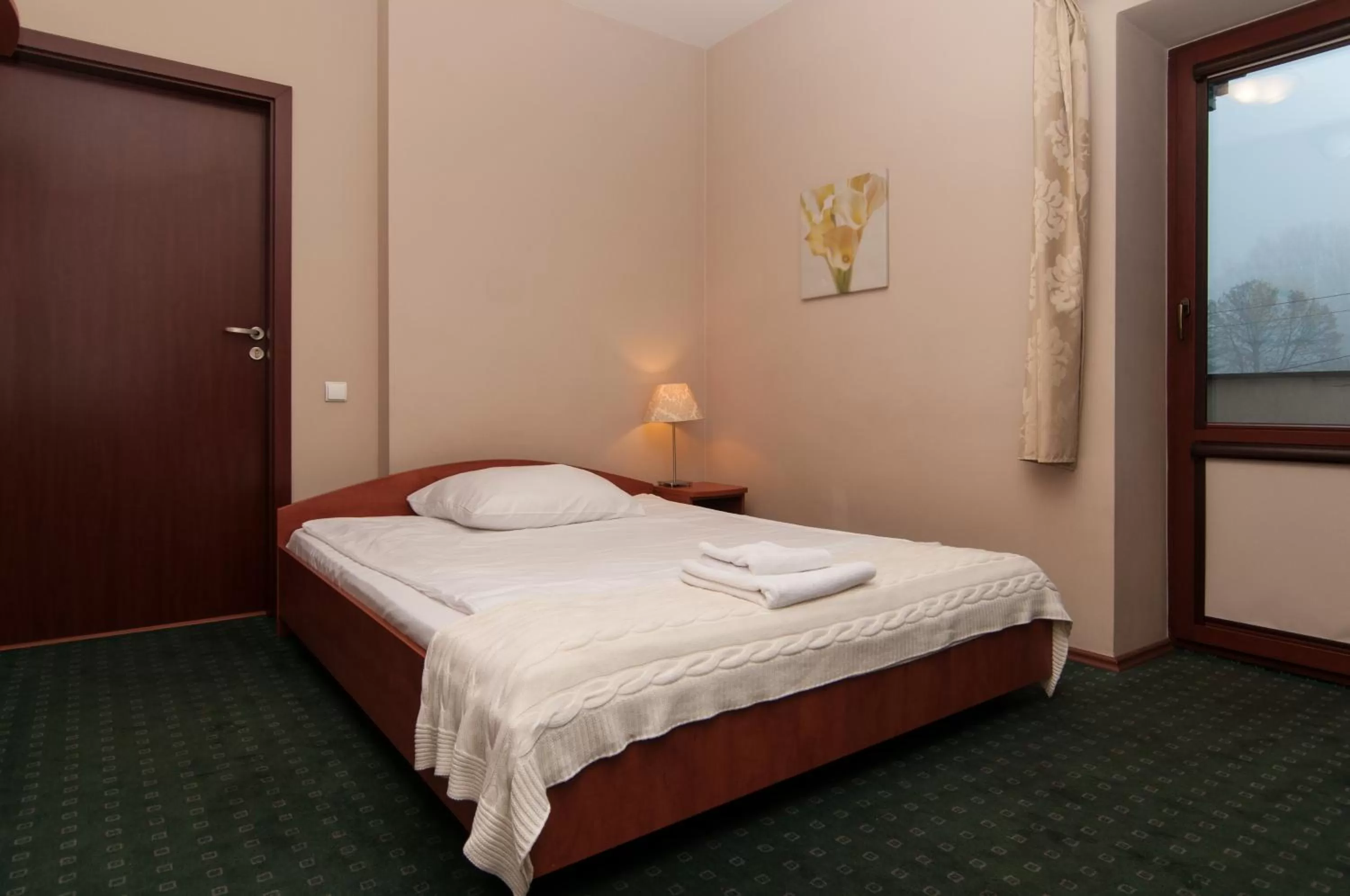 Photo of the whole room, Bed in Willa Pory Roku