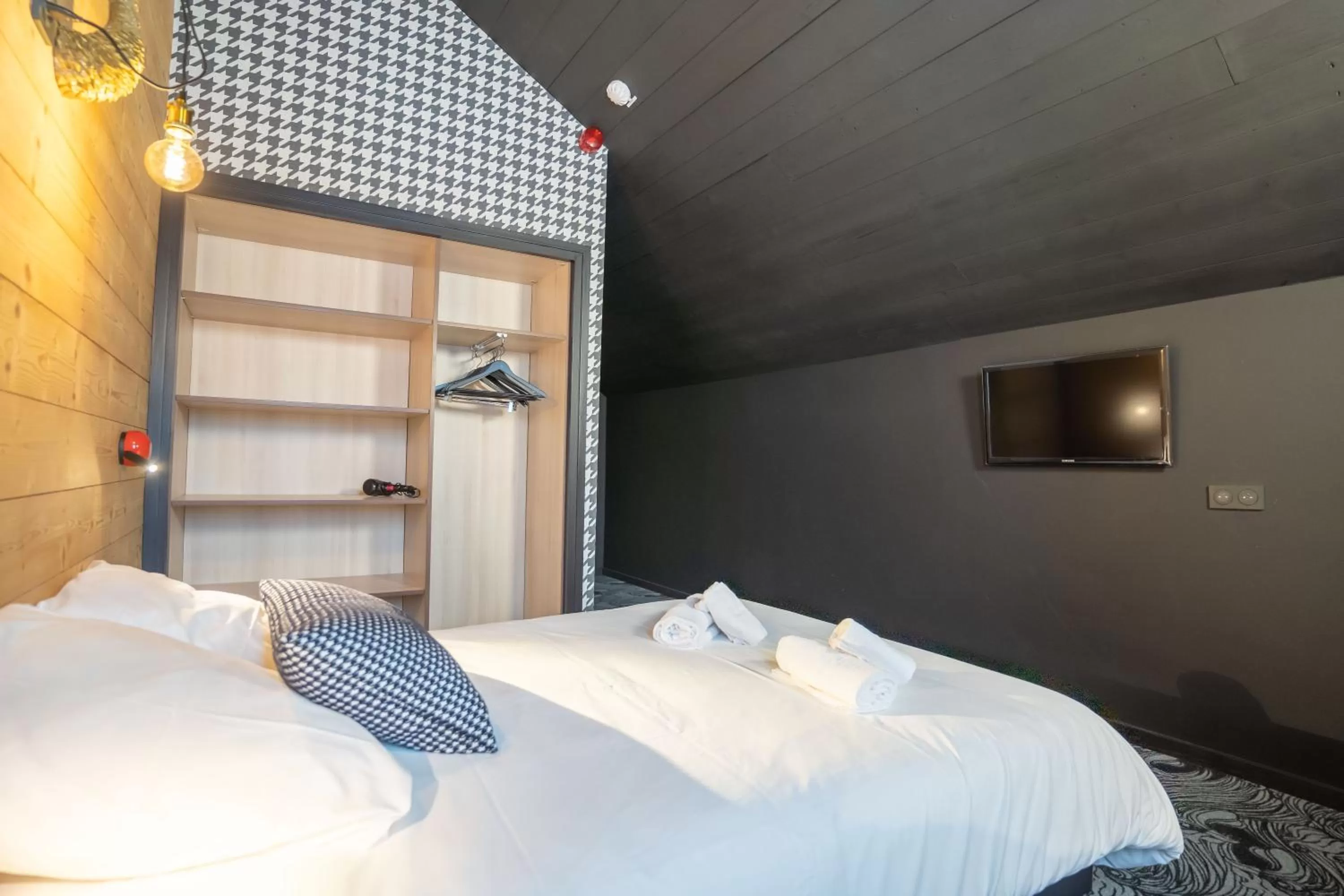 Bed in Hôtel Le Cristal Lodge - TERRESENS