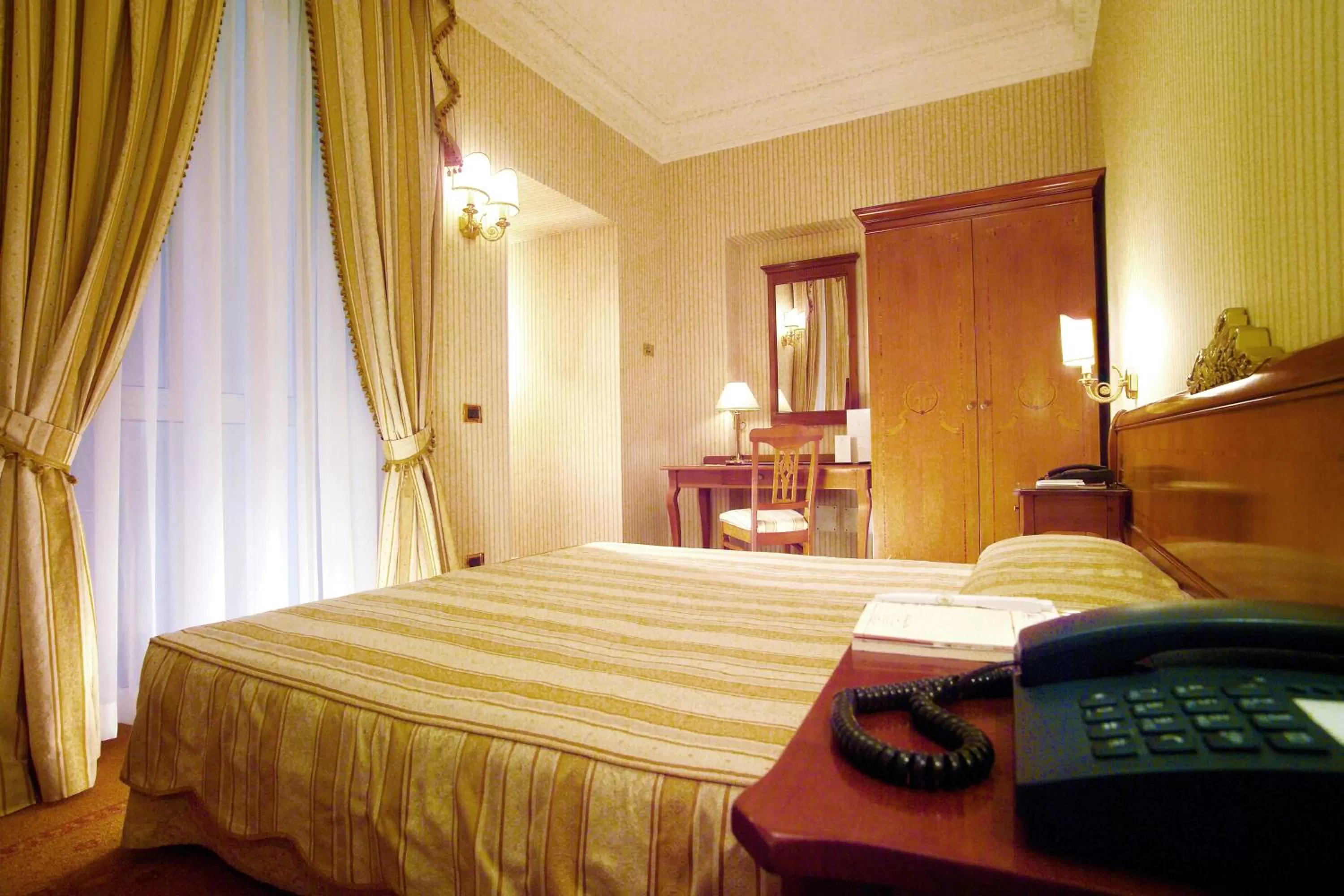 Bed in BB Hotels Smarthotel Bailey's