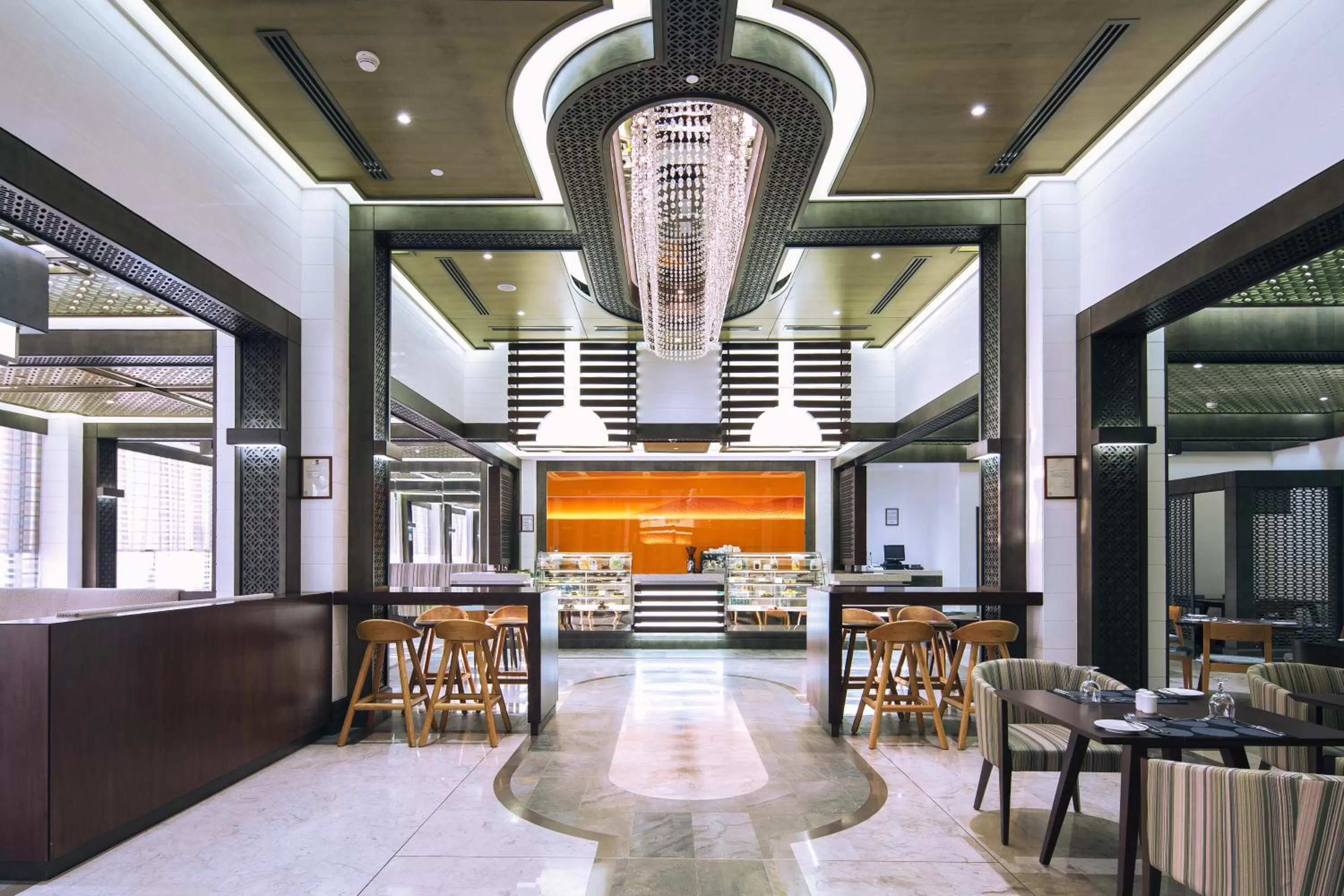 Restaurant/places to eat in Ayla Bawadi Hotel & Mall