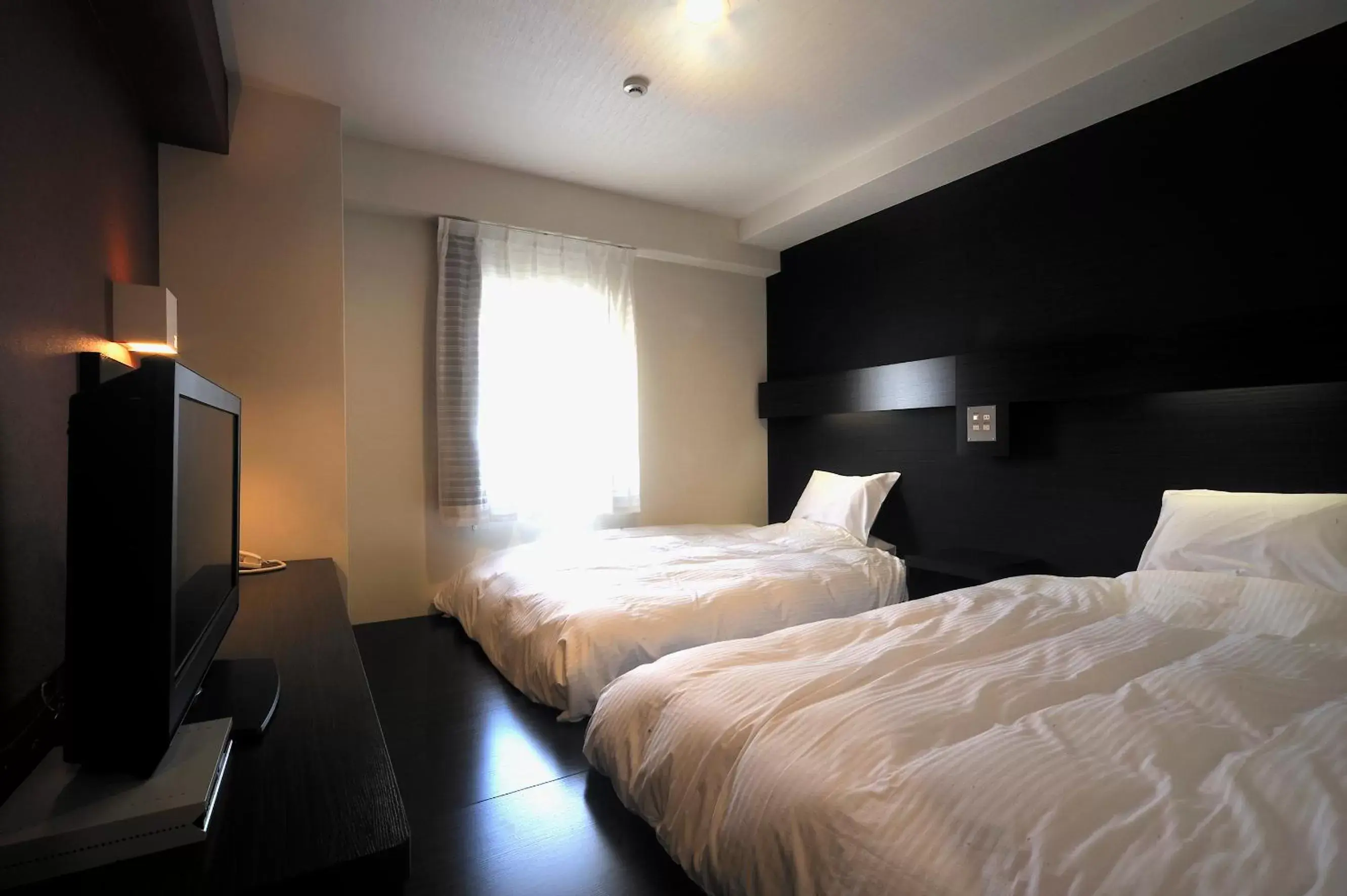 Deluxe Twin Room - single occupancy - Non-Smoking in Green Rich Hotel Iwakuni Ekimae (Artificial hot spring Futamata Yunohana) Deluxe Twin Room - single occupancy - Non-Smoking in Green Rich Hotel Iwakuni Ekimae (Artificial hot spring Futamata Yunohana)